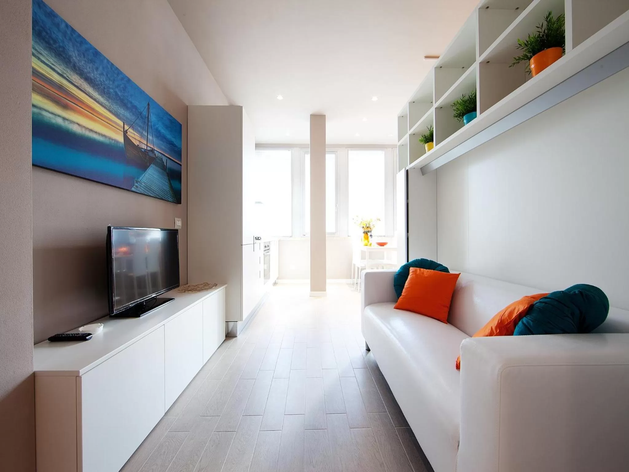TV and multimedia in La Farina Apartments