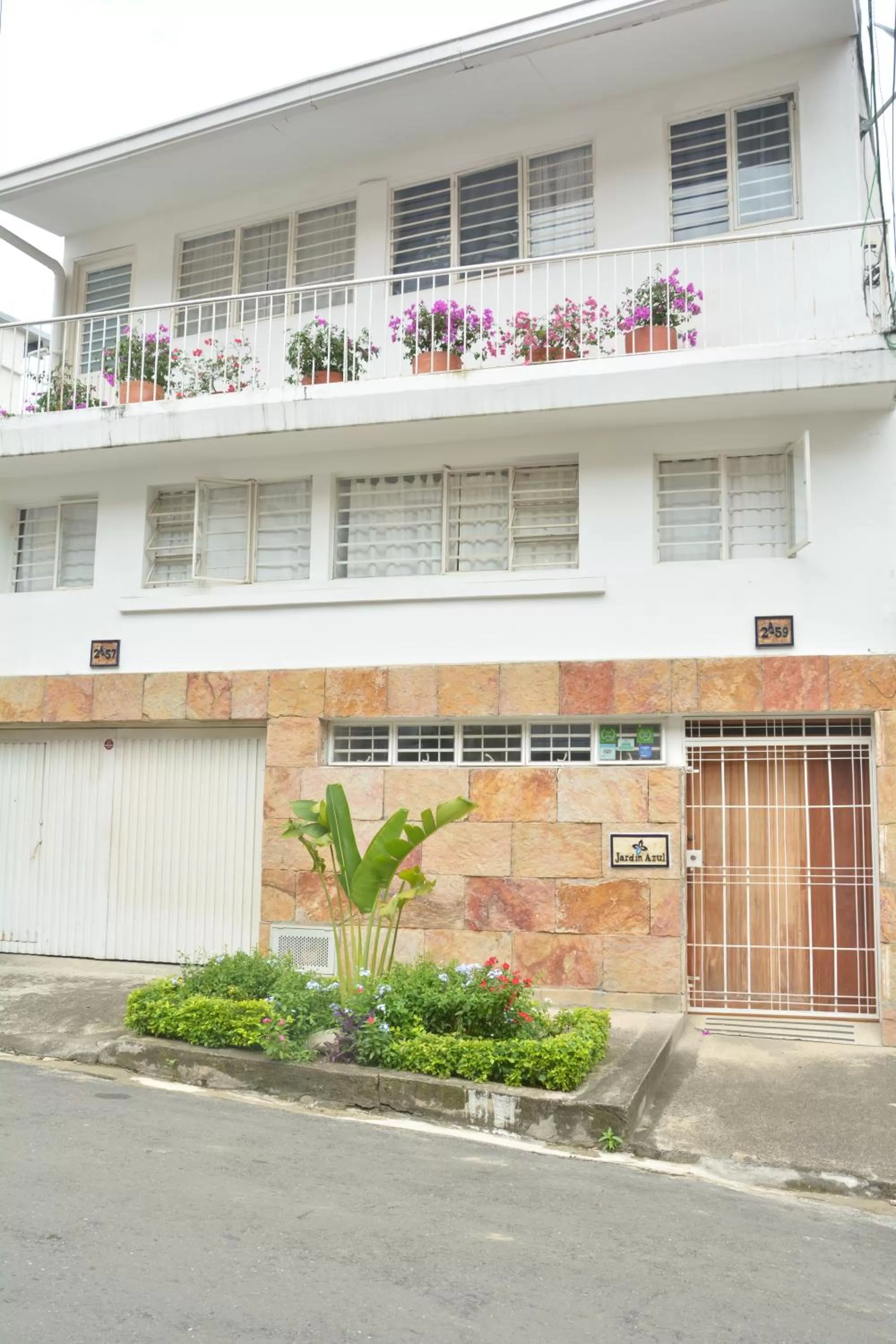 Facade/Entrance in Casa Hotel Jardin Azul