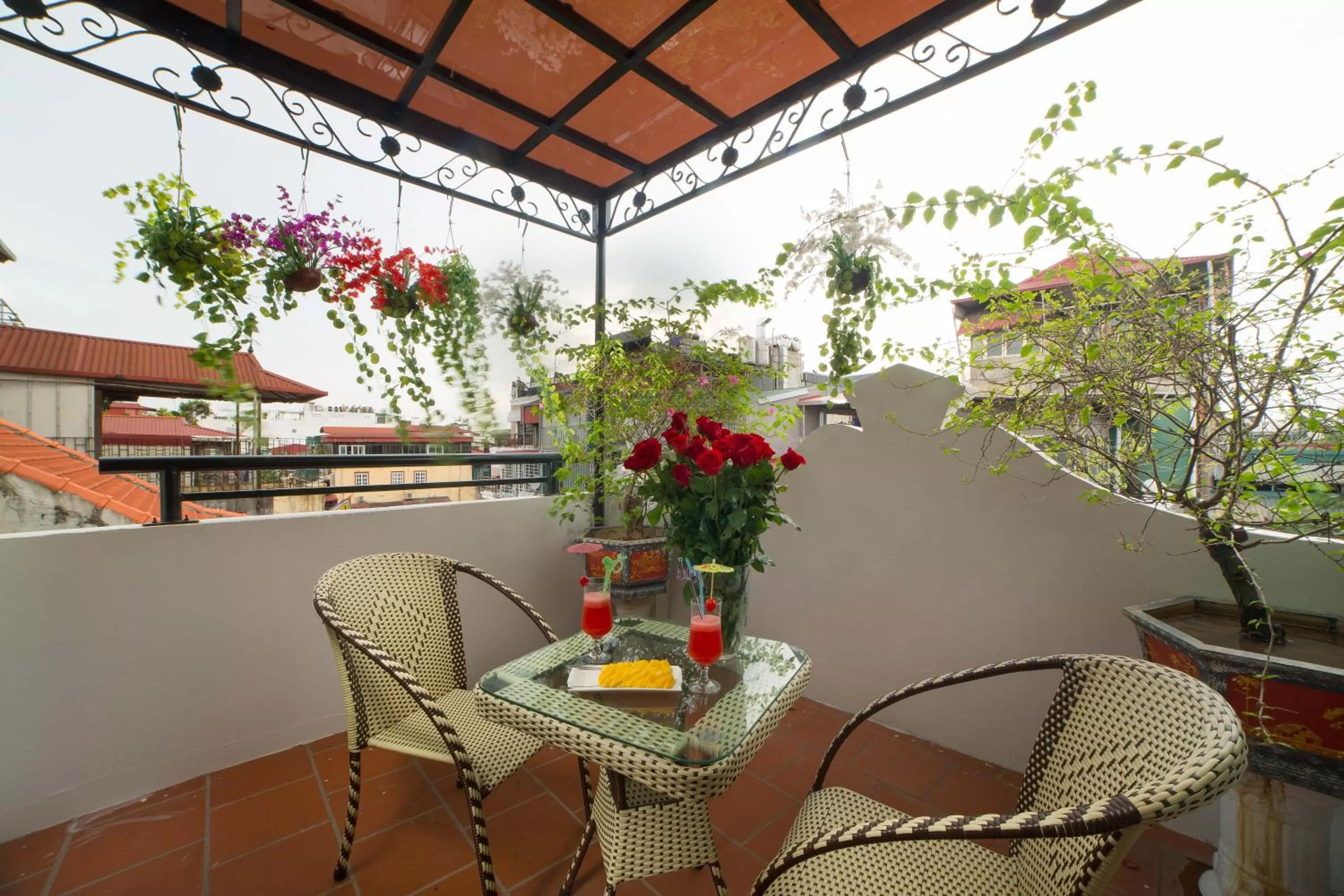 Patio in Golden Sail Hotel & Spa