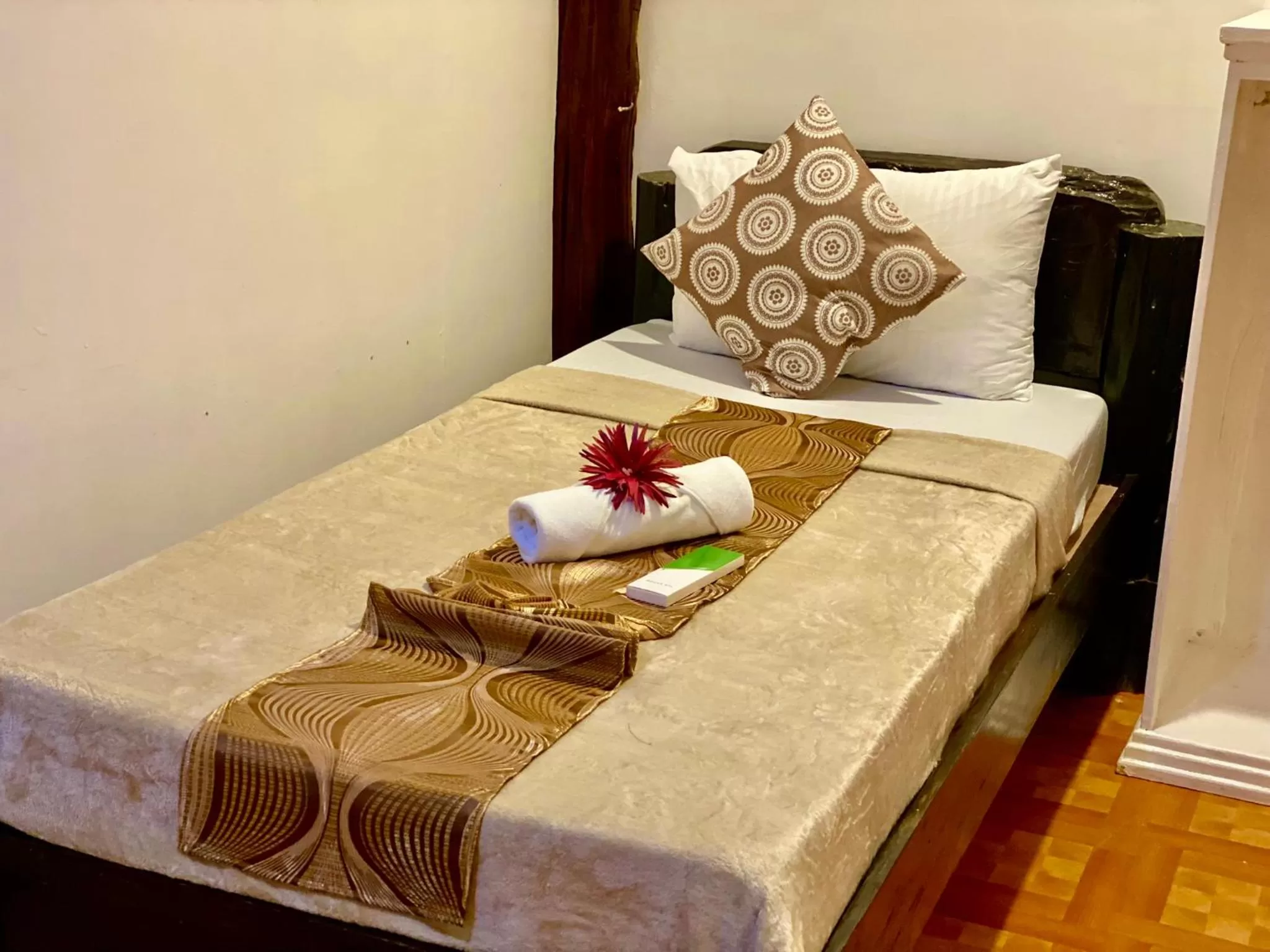 Bed in Sophias Beach Guest House