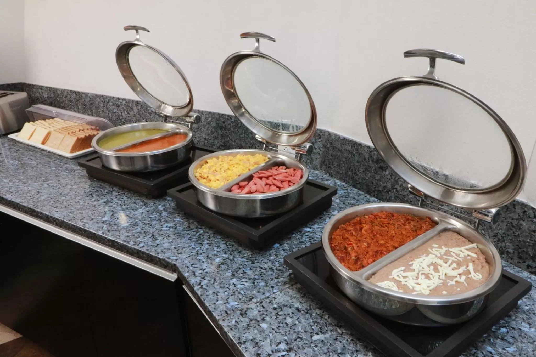 Breakfast in Holiday Inn Express San Luis Potosí by IHG