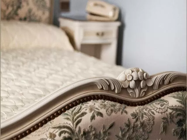 Photo of the whole room, Bed in Domaine De Kerstinec/Kerland