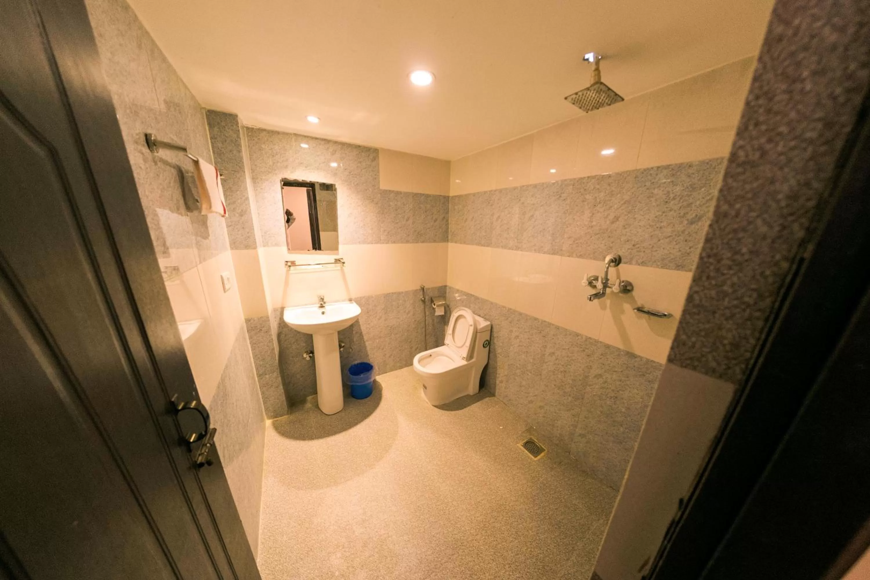 Bathroom in Hotel Chhimeki