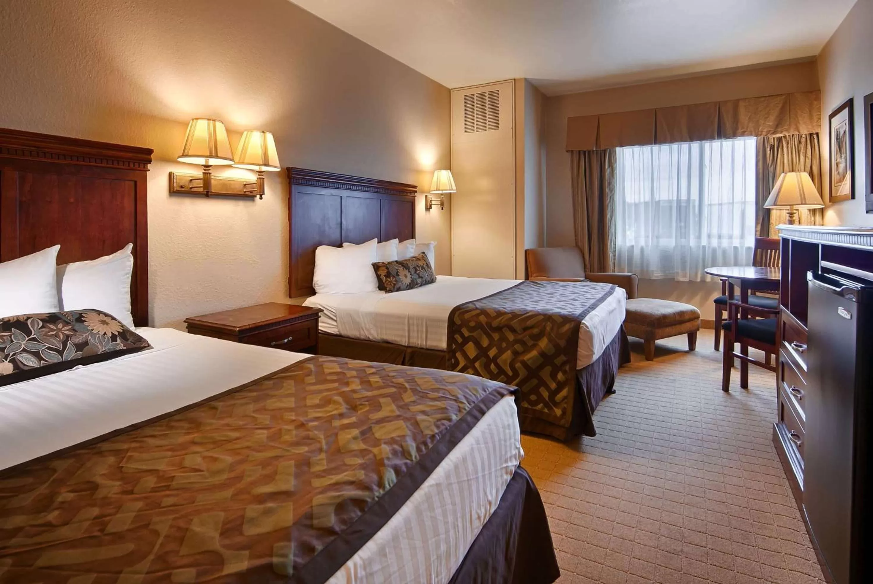 Photo of the whole room, Bed in Montcler Hotel & Conference Center, Trademark by Wyndham
