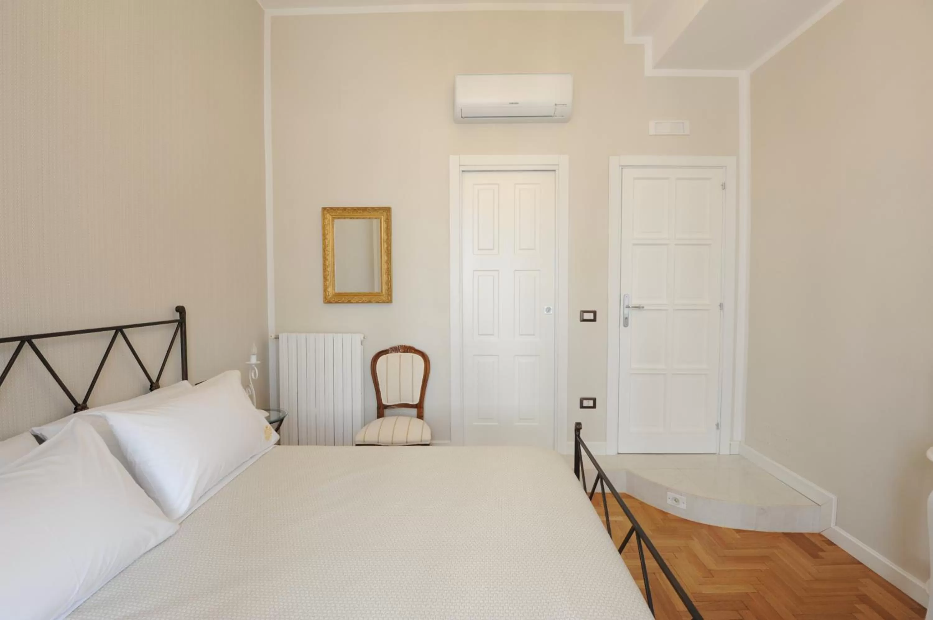 Bedroom, Bed in Residenza Borbonica