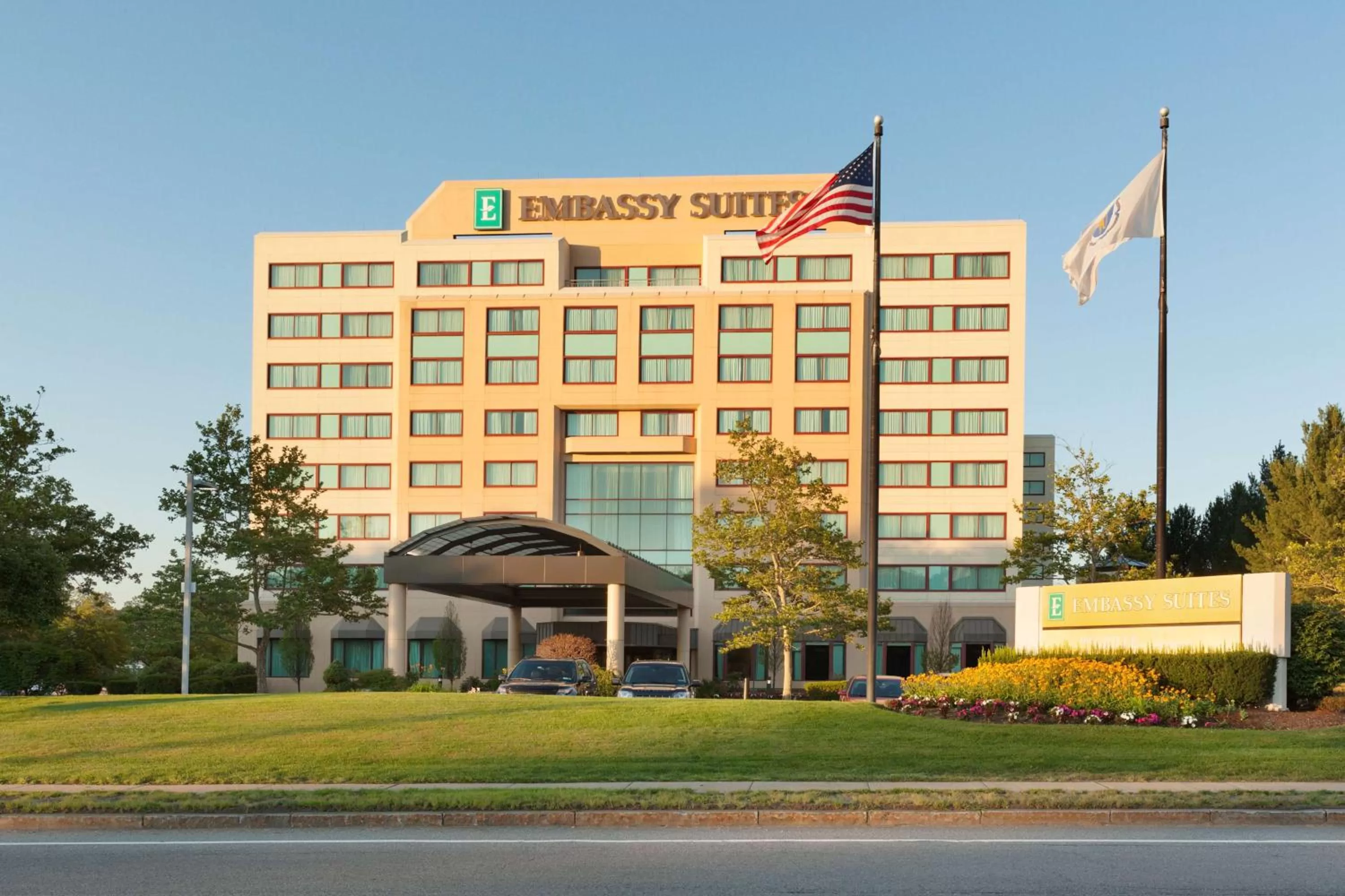 Property building in Embassy Suites by Hilton Boston Waltham