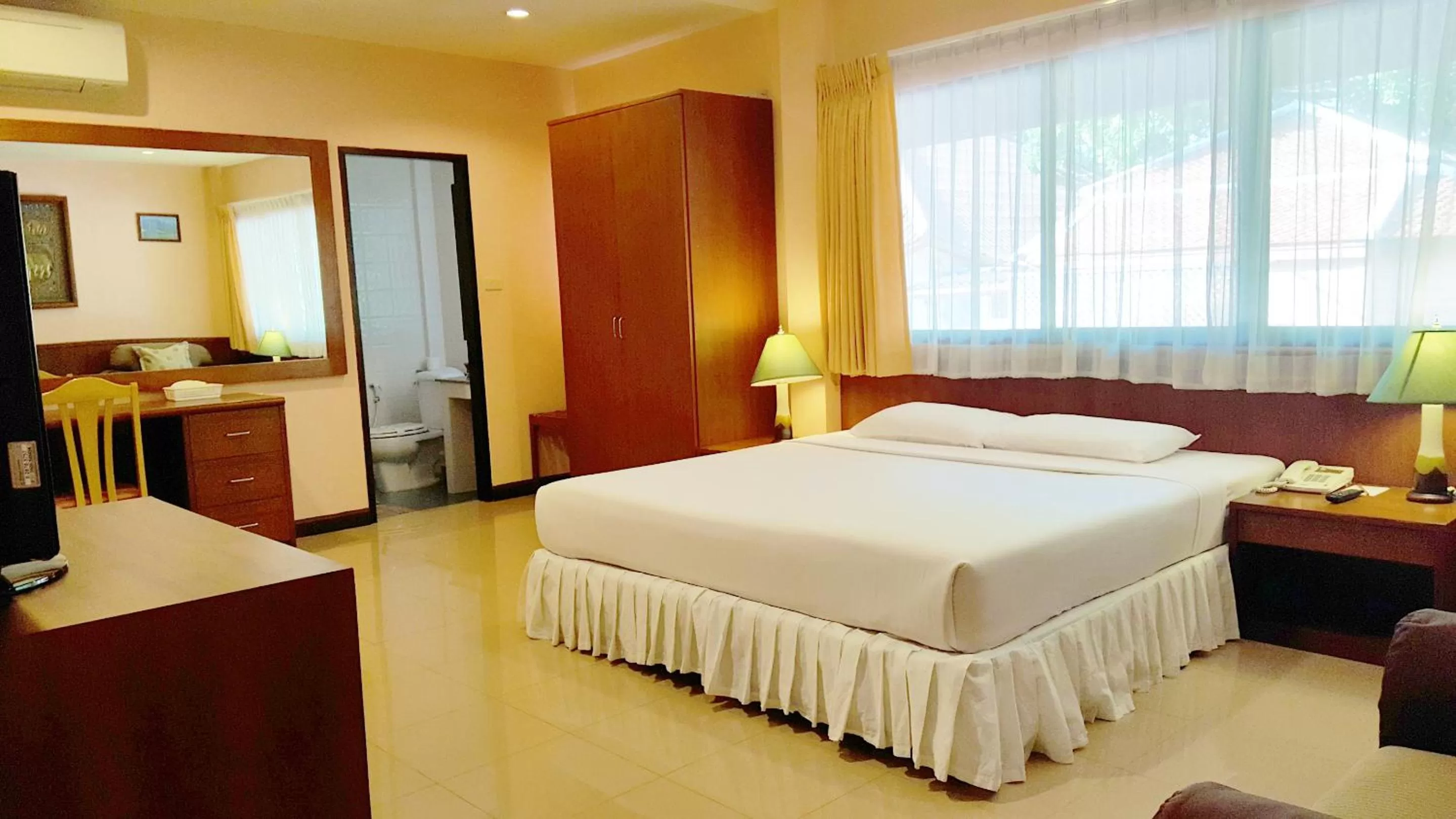 Bed in Birds and Bees Resort