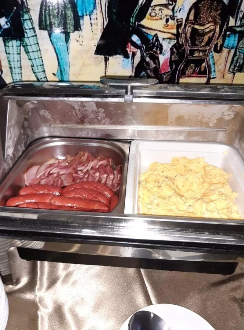 Buffet breakfast in Fiume Hotel