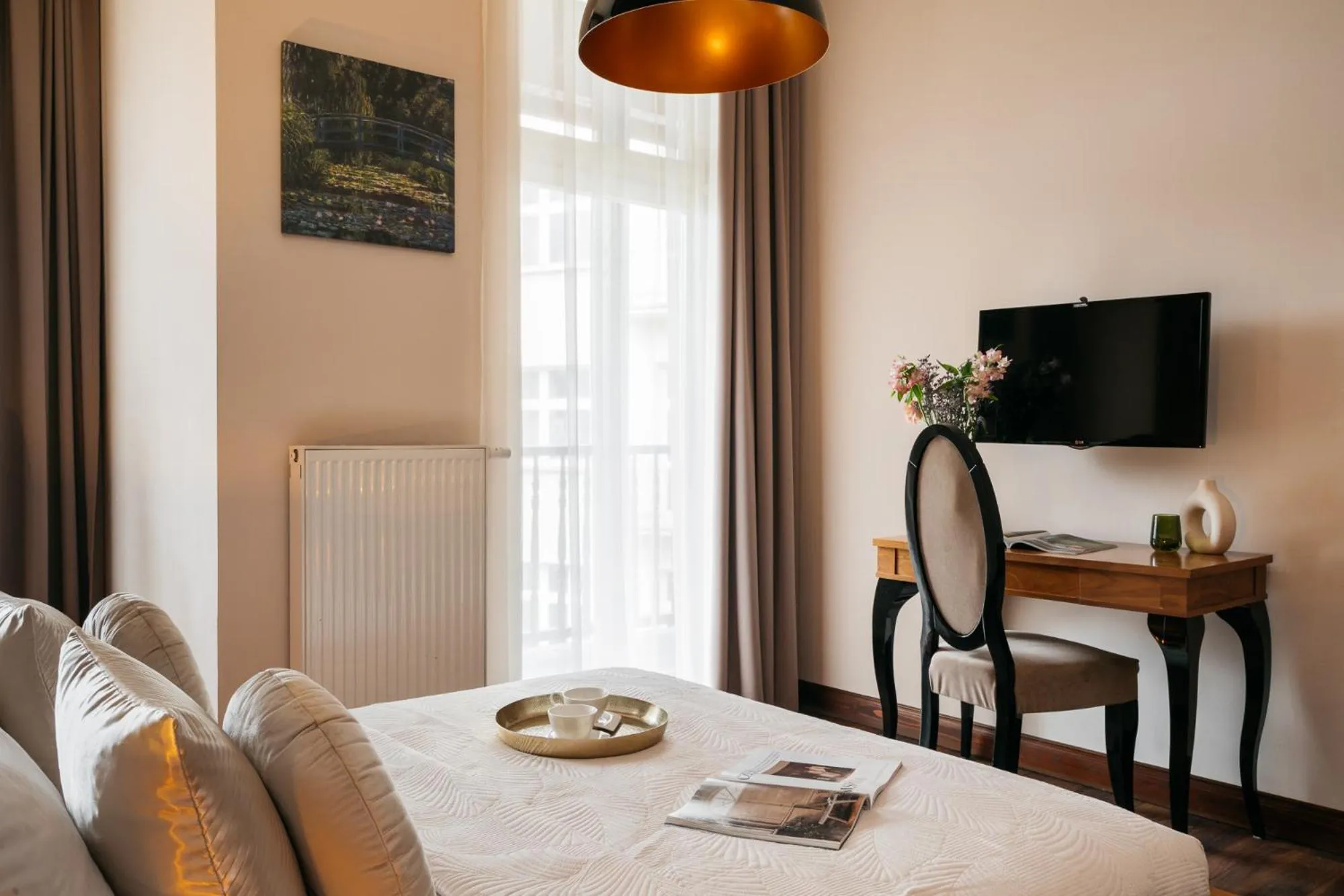 Bed in Topolowa Residence - LoftAffair Collection