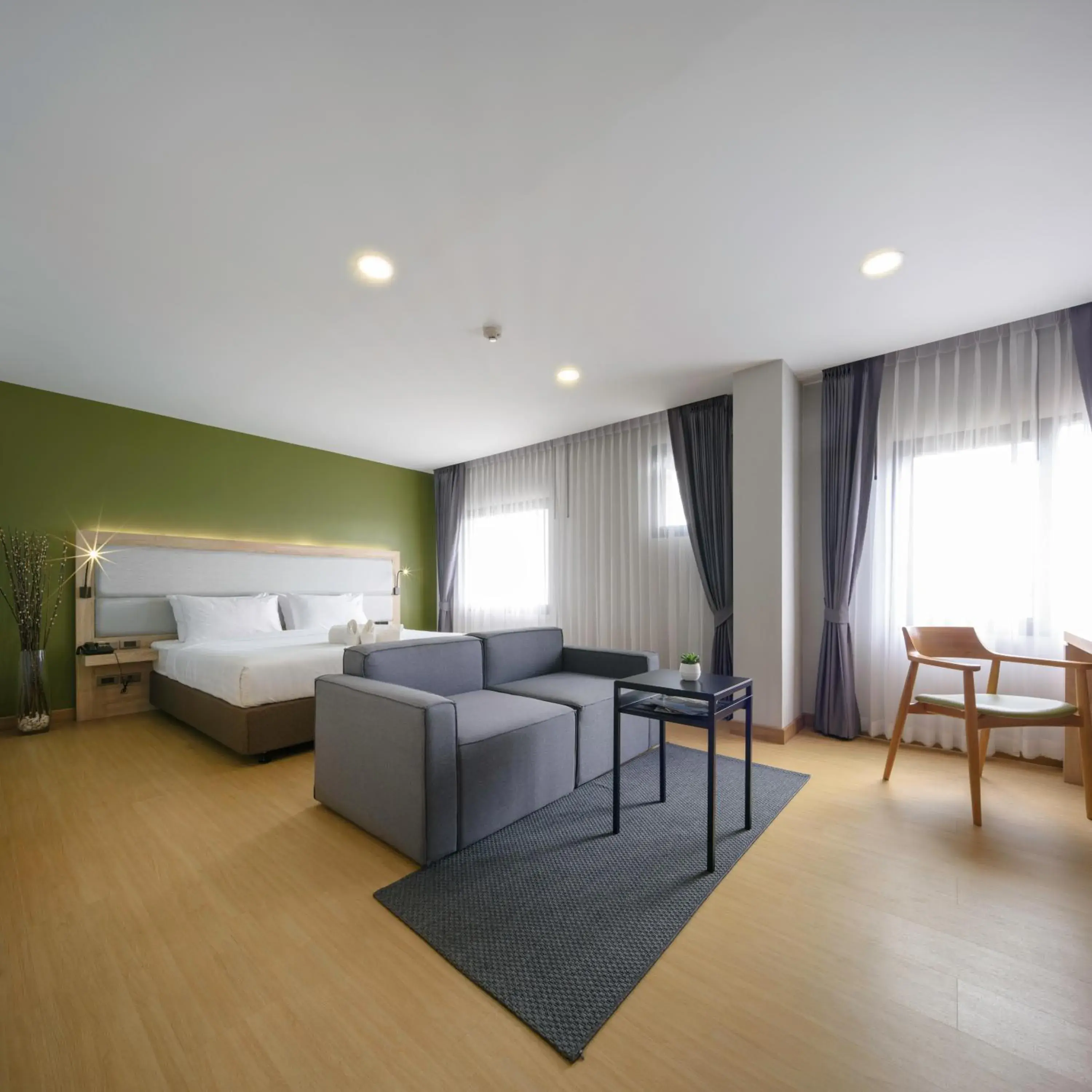 Deluxe King Room with Garden View in Prime Square Hotel Deluxe King Room with Garden View in Prime Square Hotel