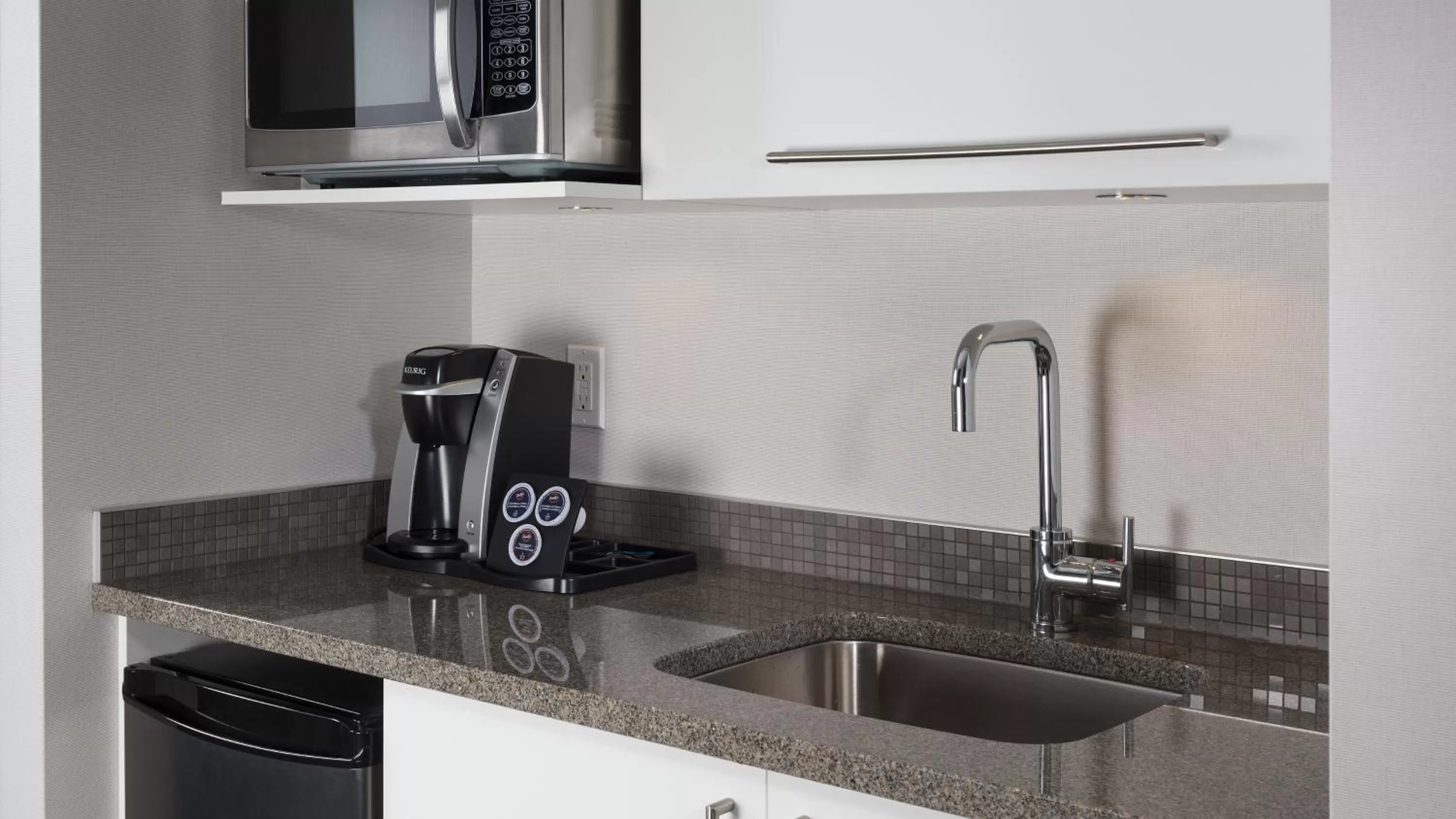 Photo of the whole room in Holiday Inn Express Quebec City-Sainte Foy by IHG