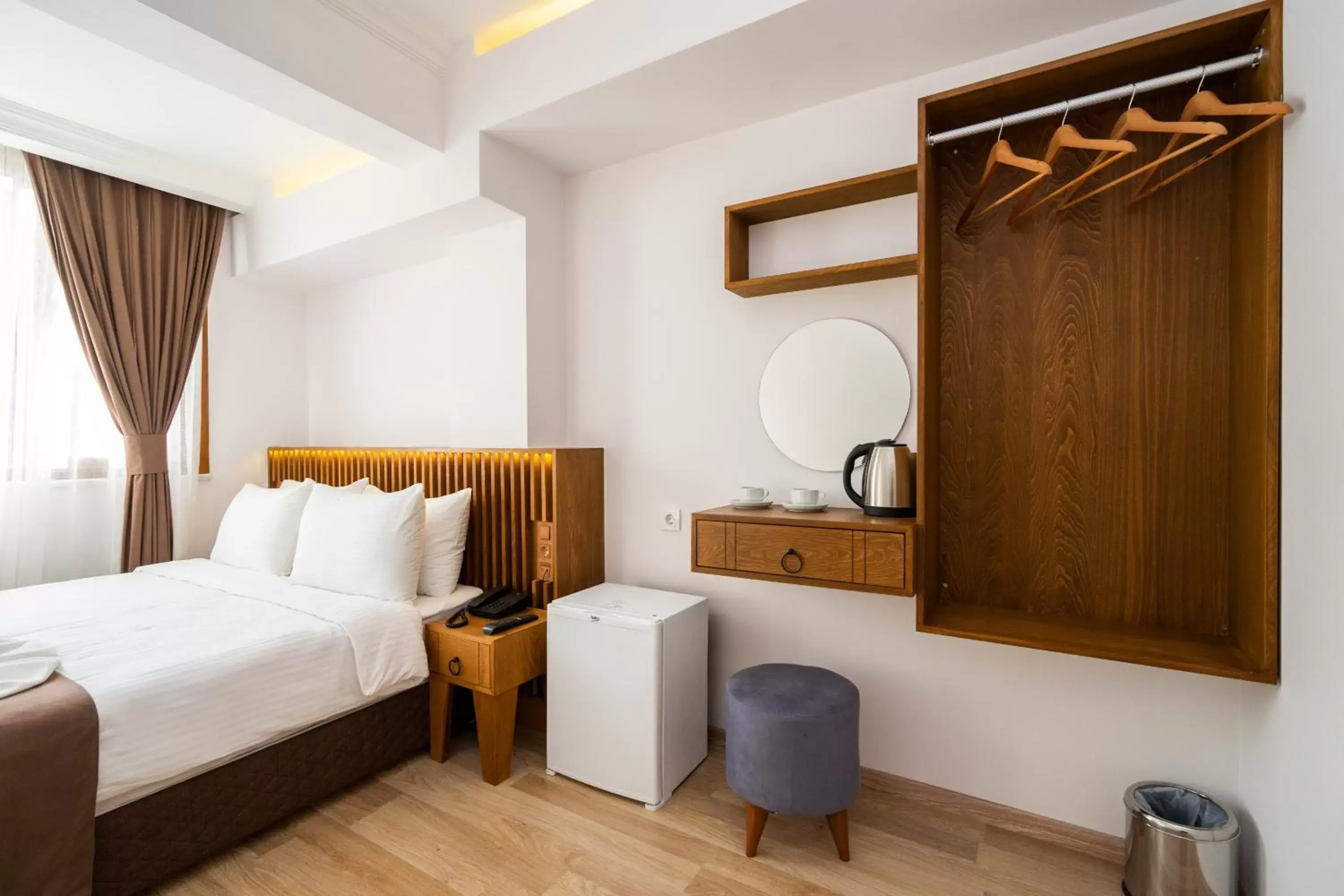 Deluxe Double Room in Castillo Rojo Hotel Istanbul Deluxe Double Room in Castillo Rojo Hotel Istanbul