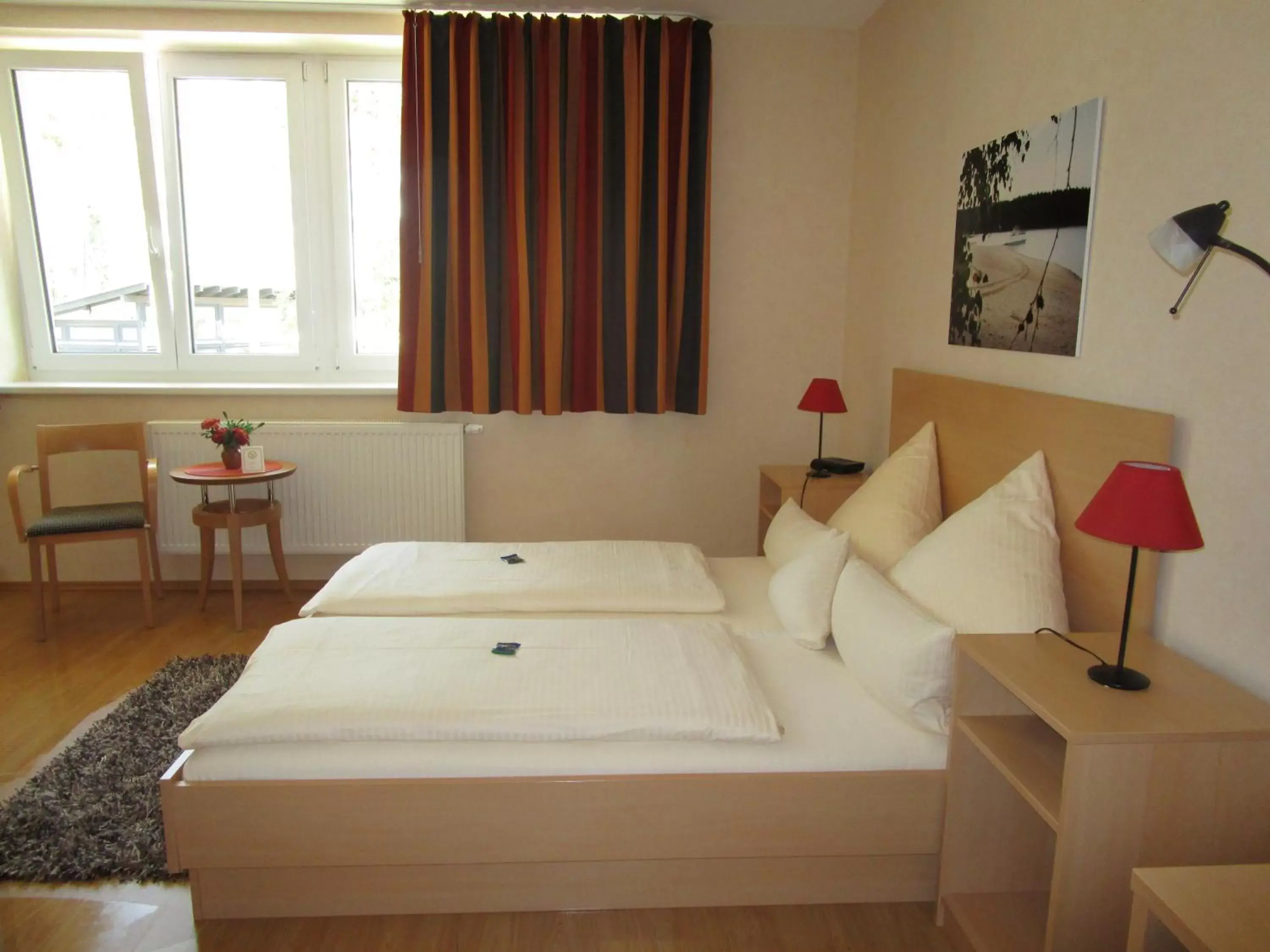 Double Room - single occupancy in Bernsteinsee Hotel&Ferien Double Room - single occupancy in Bernsteinsee Hotel&Ferien