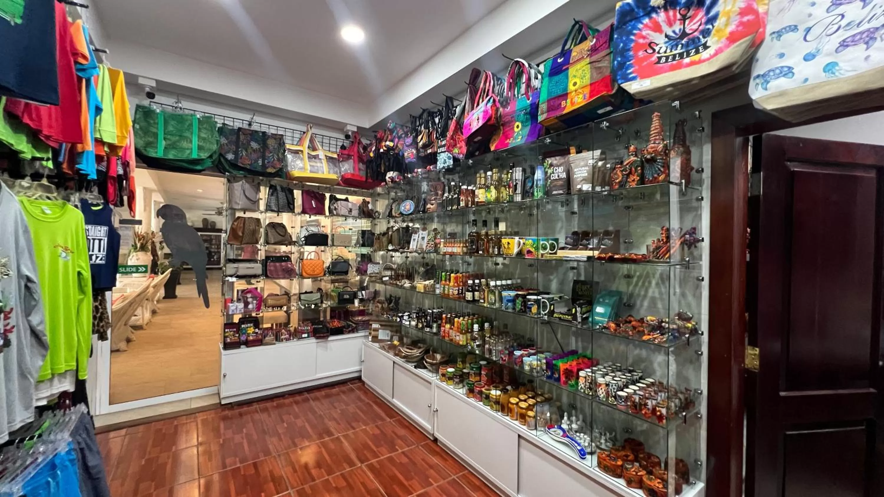 On-site shops in Best Western Plus Belize Biltmore Plaza
