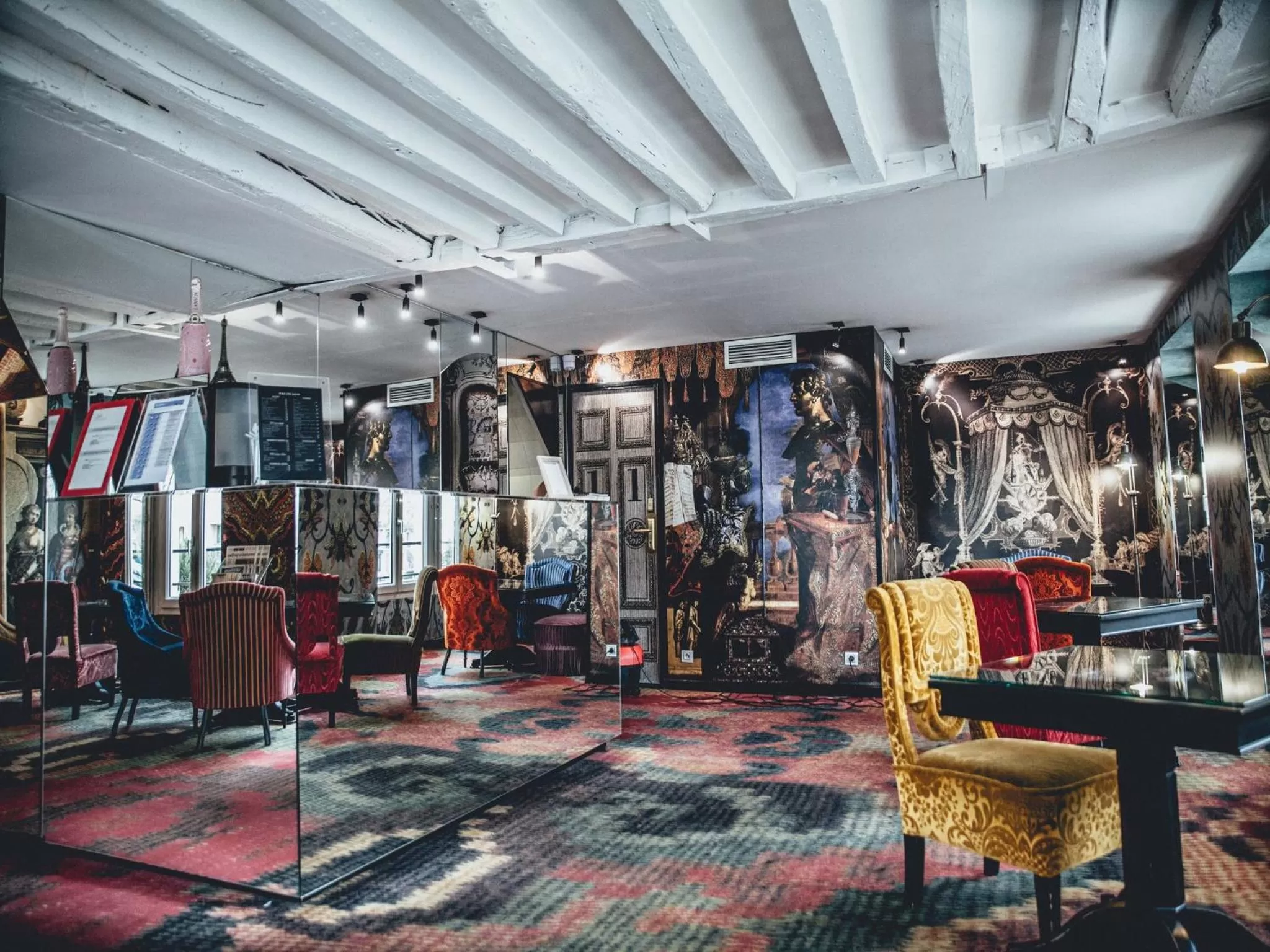 Breakfast in Hotel Le Notre Dame Saint Michel