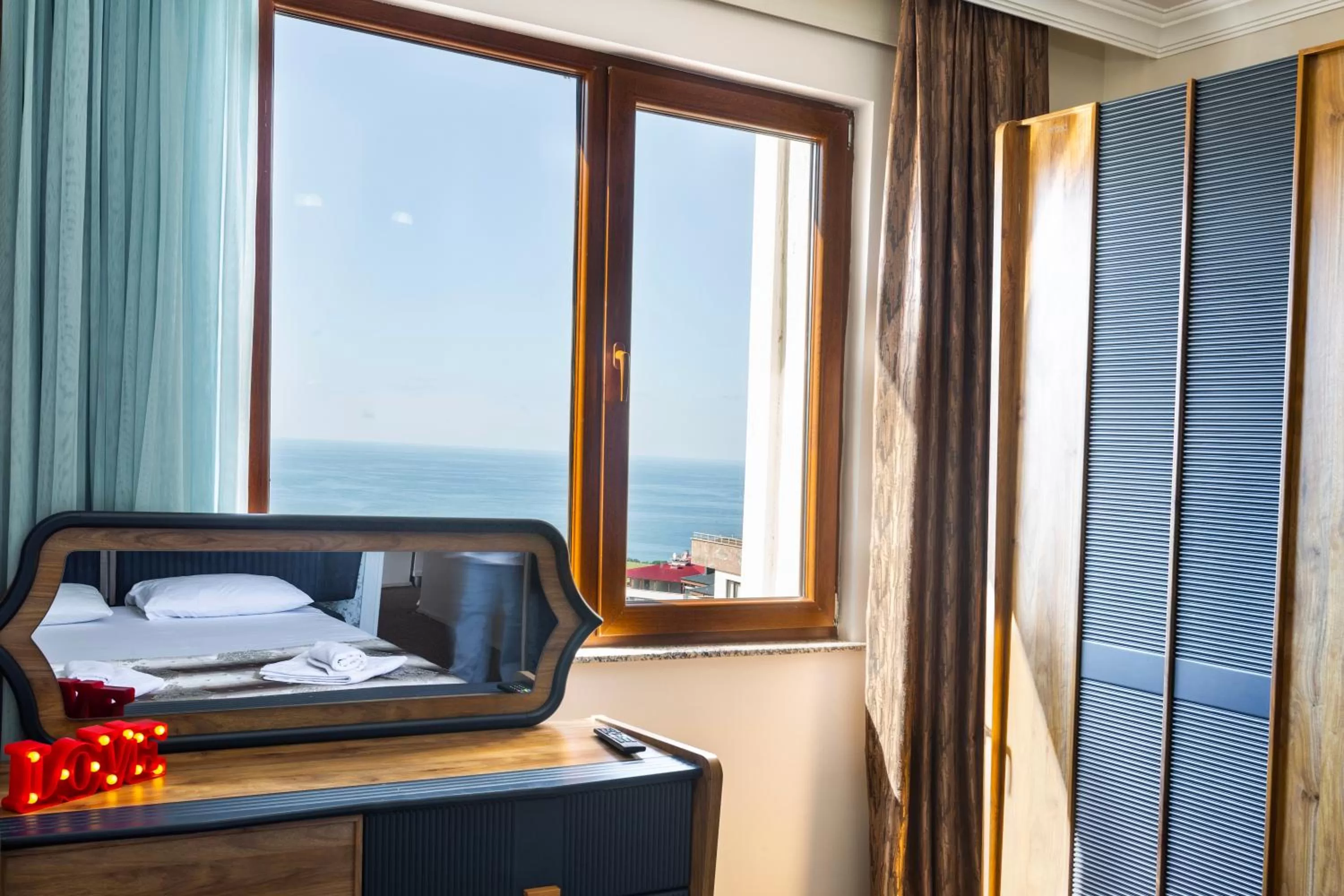 Bikka&Asell Suite Hotel