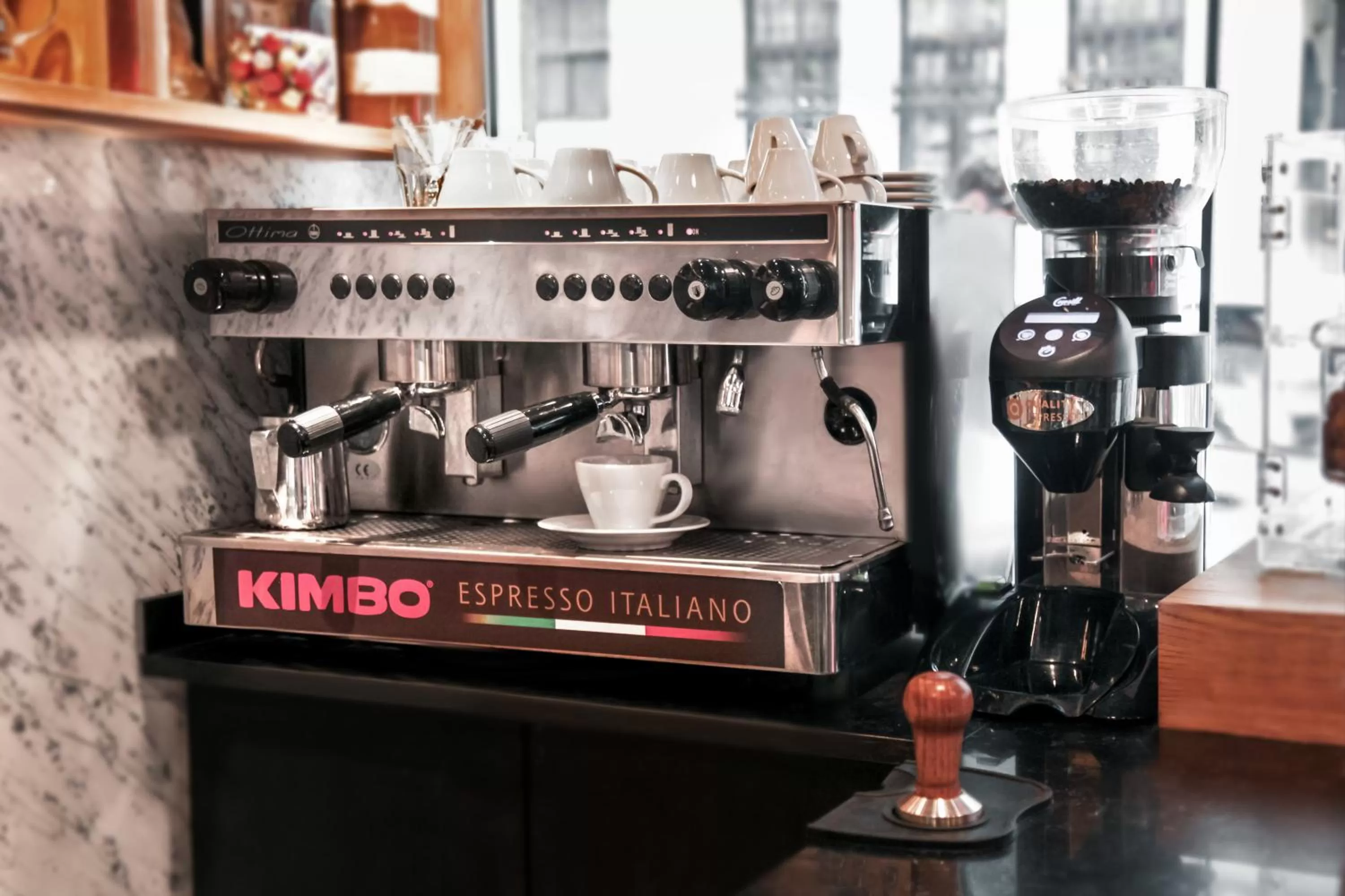 Coffee/tea facilities in Skalion Hotel