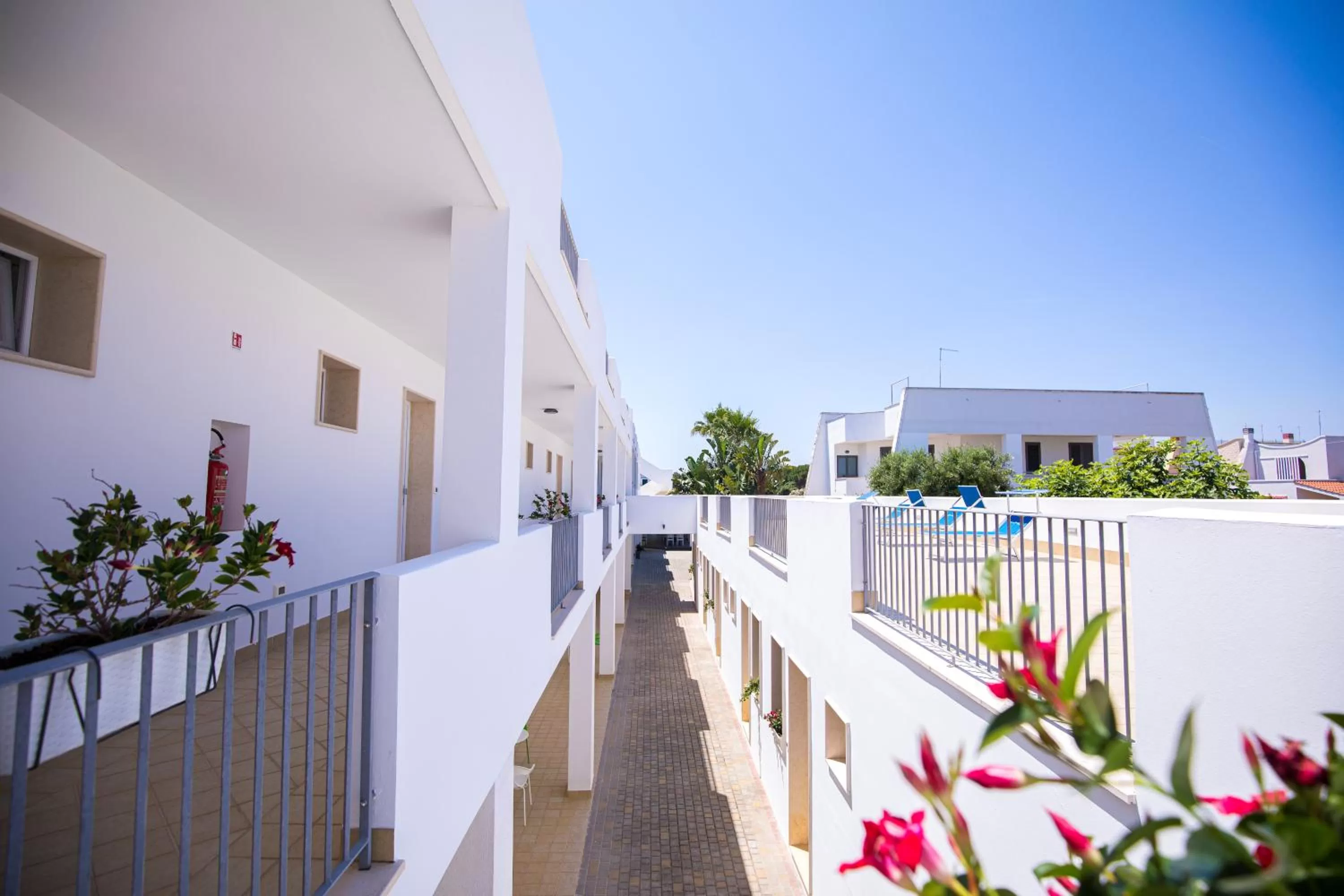 Property building in Donnosanto Residence Torre Santa Sabina