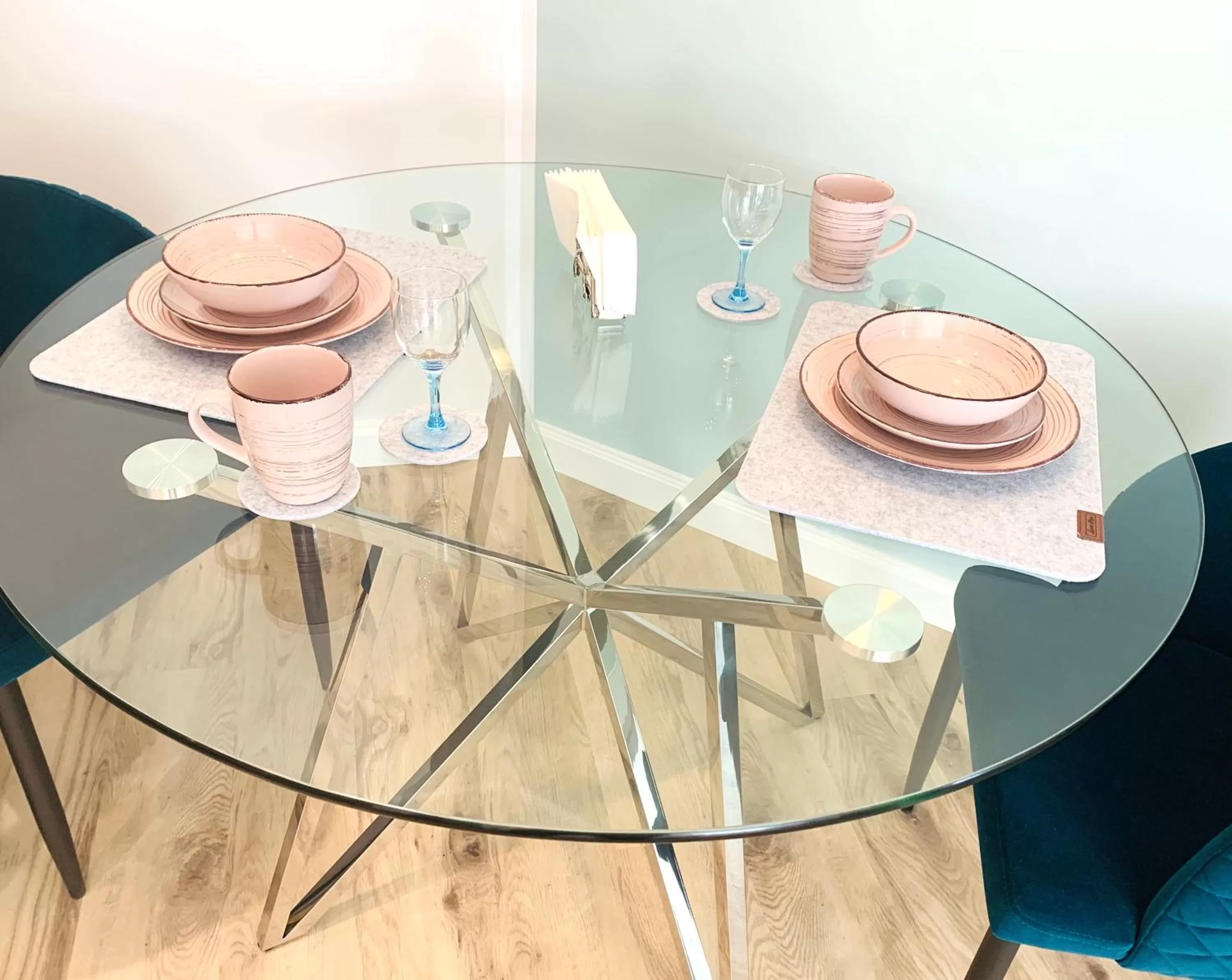 Dining Area in BESOTEL Mettmann