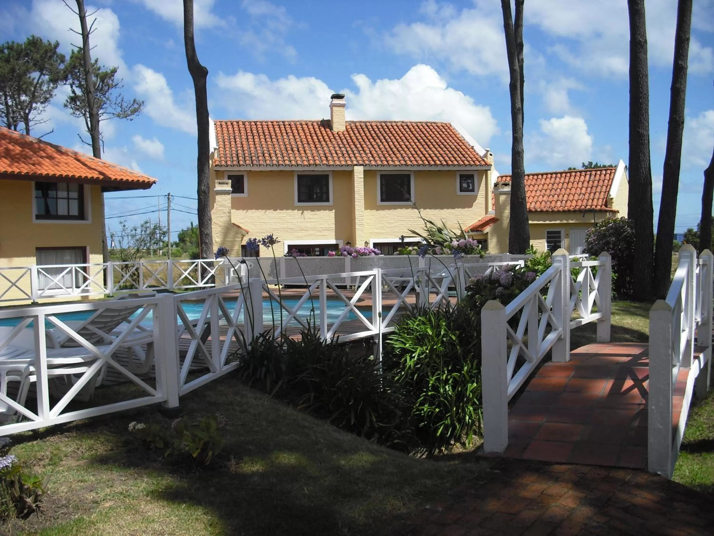 Property Building in Pino Dorado