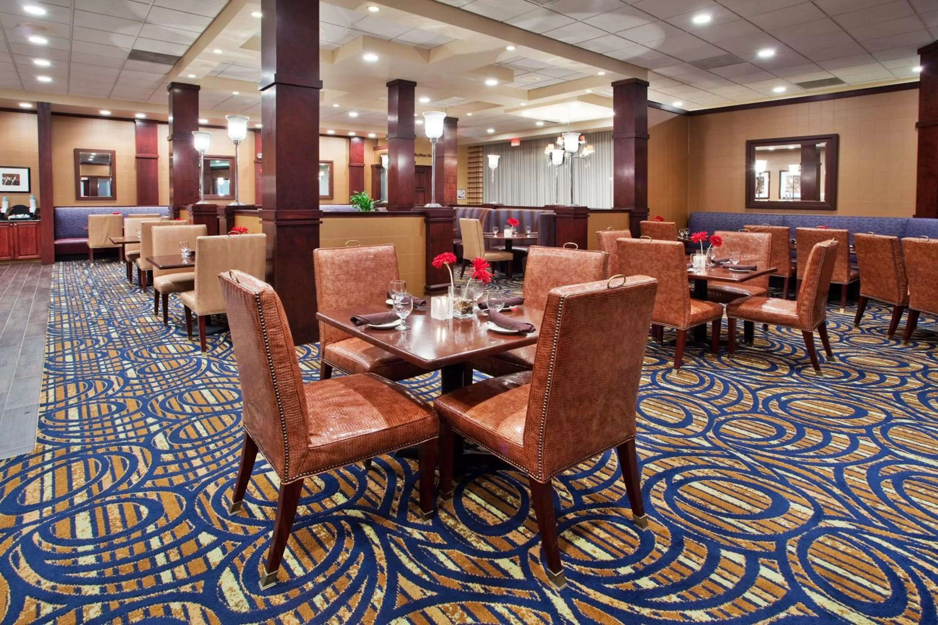 Restaurant/places to eat in Ramada by Wyndham Cleveland Independence