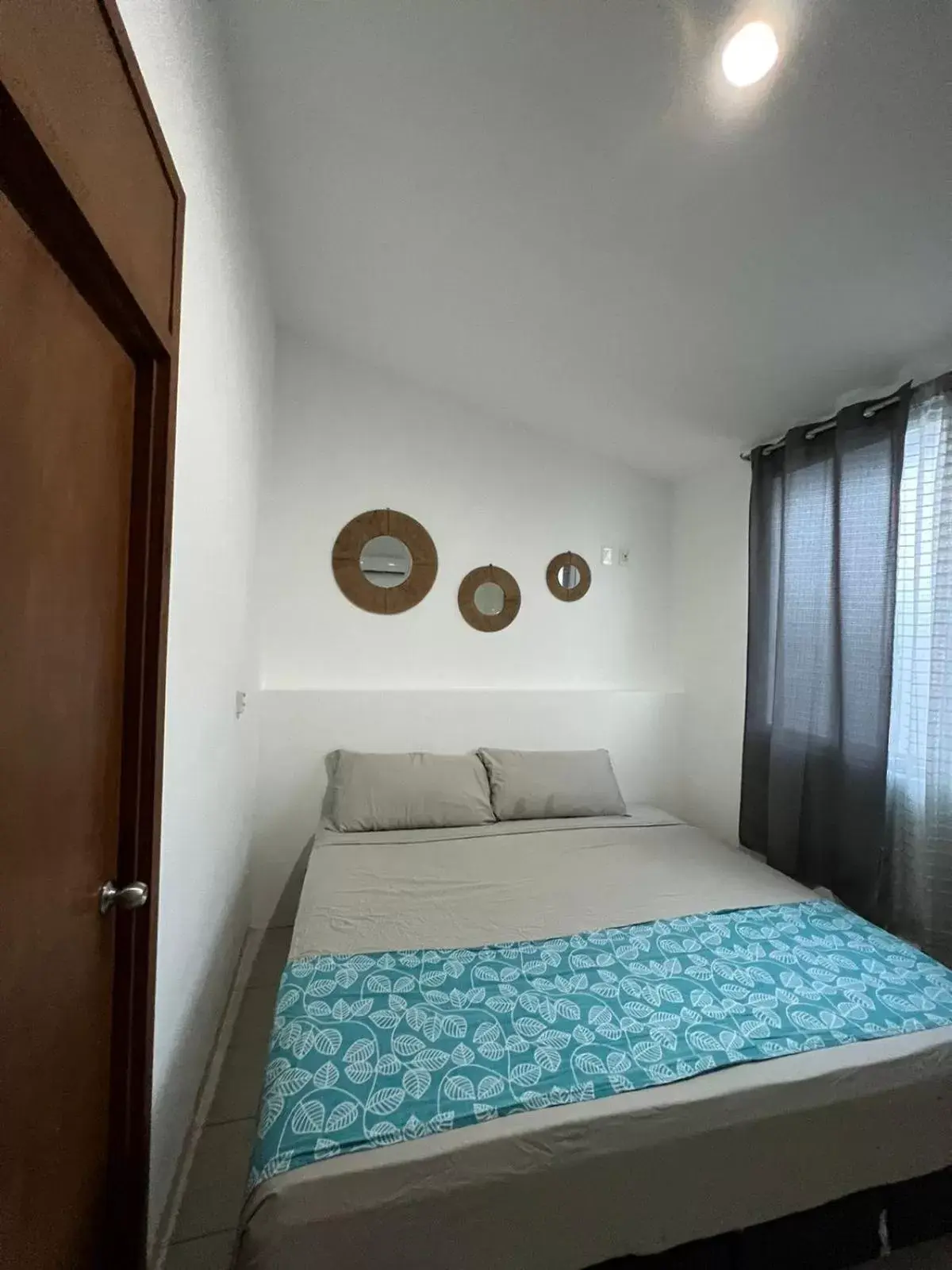 Queen Room in Casa Aakal Lagoon Front Queen Room in Casa Aakal Lagoon Front