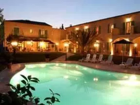 Facade/entrance in Hotel Restaurant Le Clos De Pradines