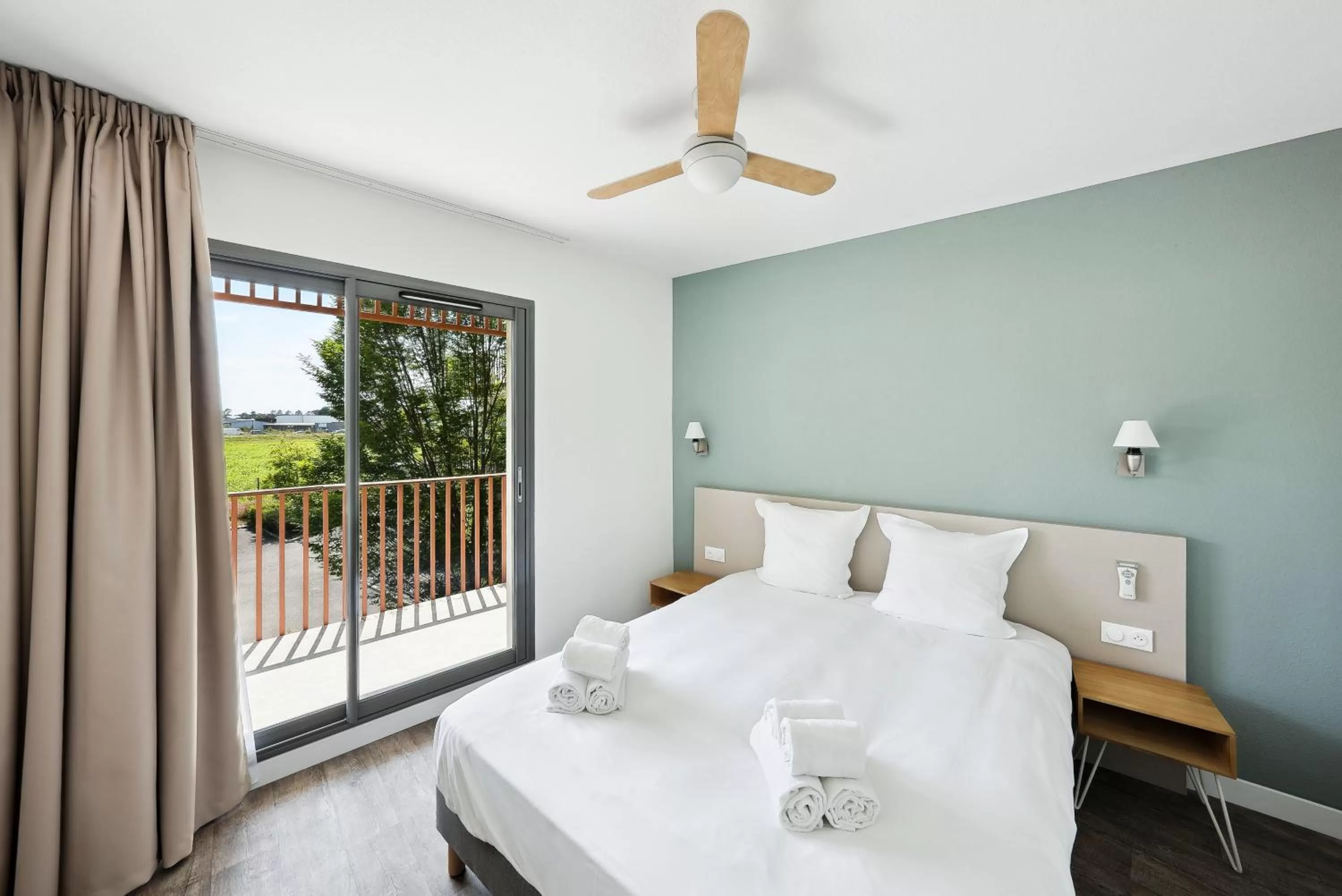 Bed in All Suites Appart Hôtel - Bassin d'Arcachon - Dune du Pilat