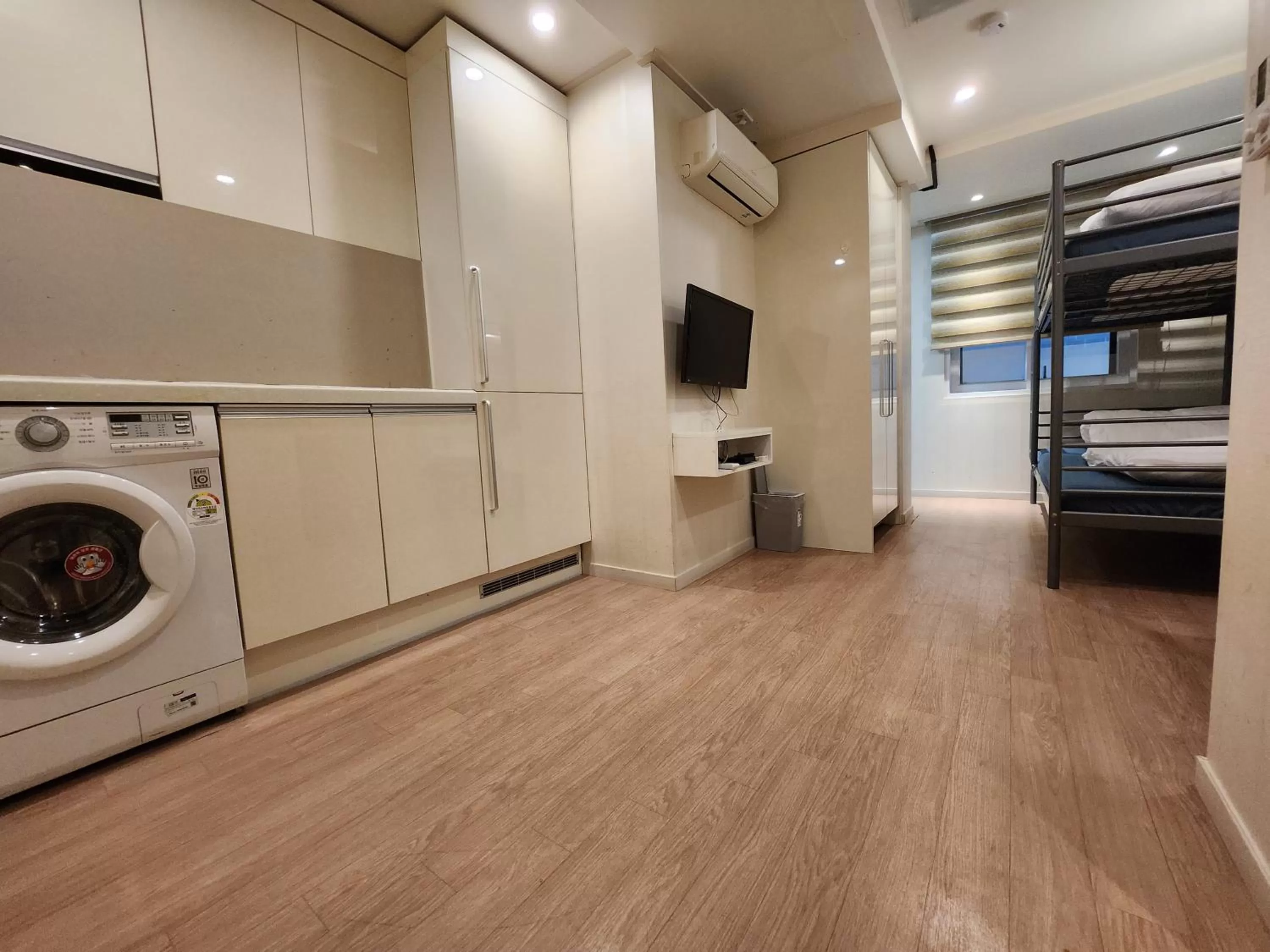 bunk bed, Kitchen/Kitchenette in Olive hostel R(Residence)