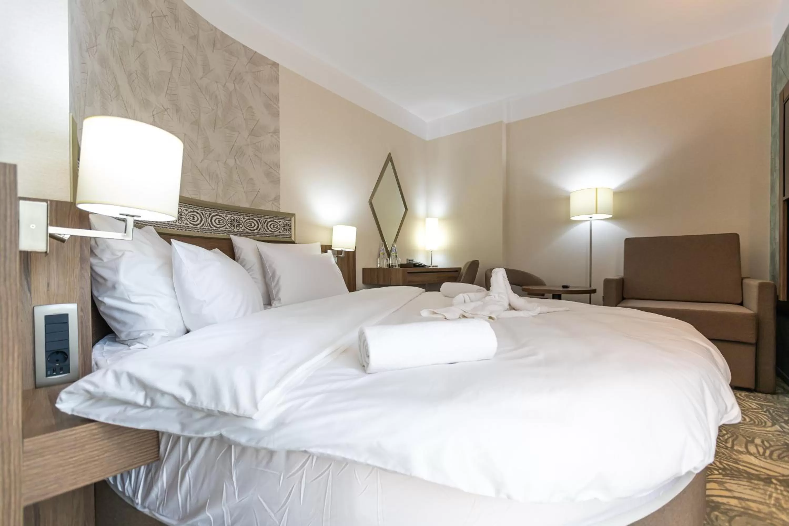 Bedroom, Bed in HOTEL CRYSTAL WELLNESS & SPA superior