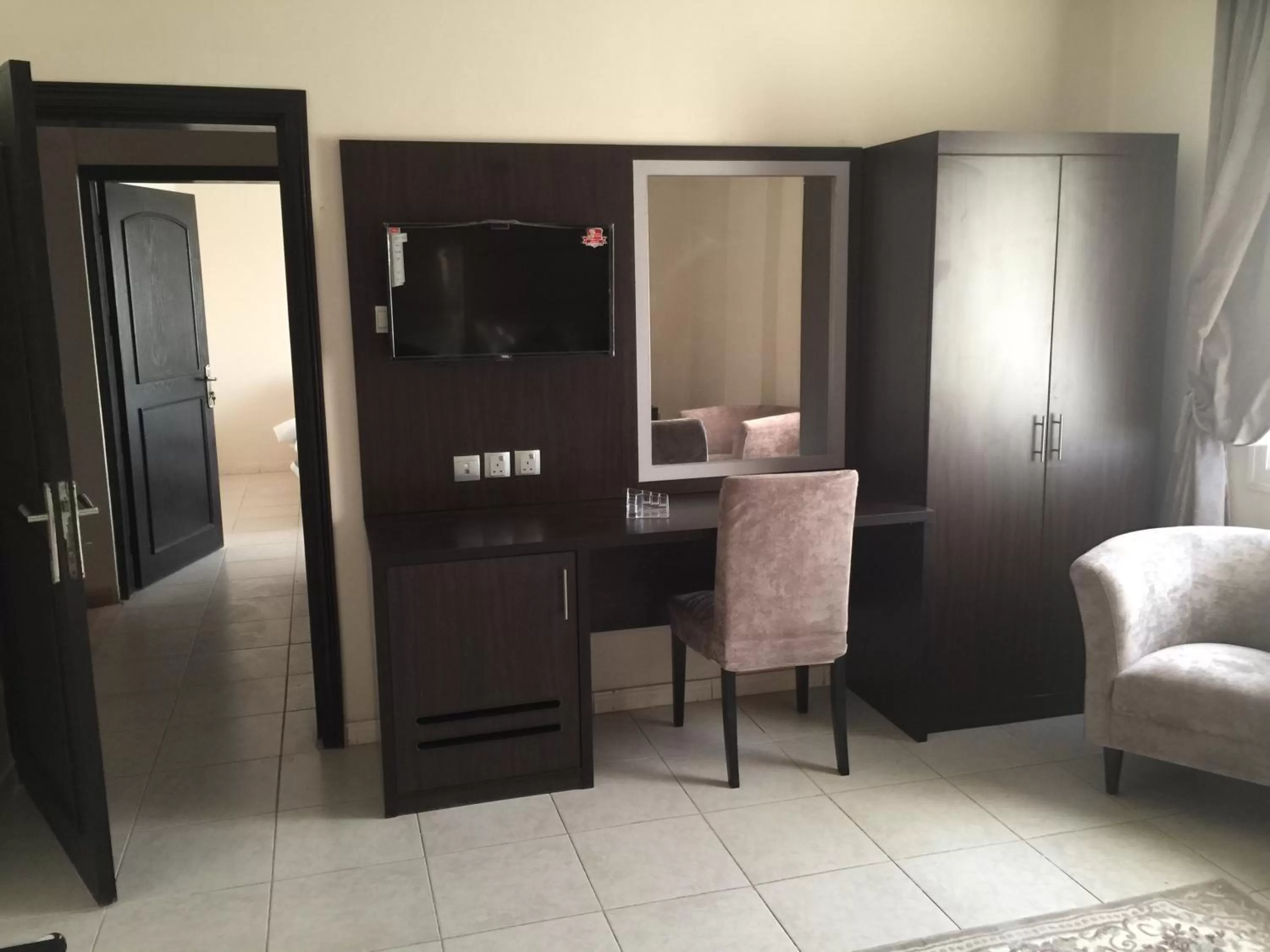 TV/Entertainment Center in Alshaheen Suites