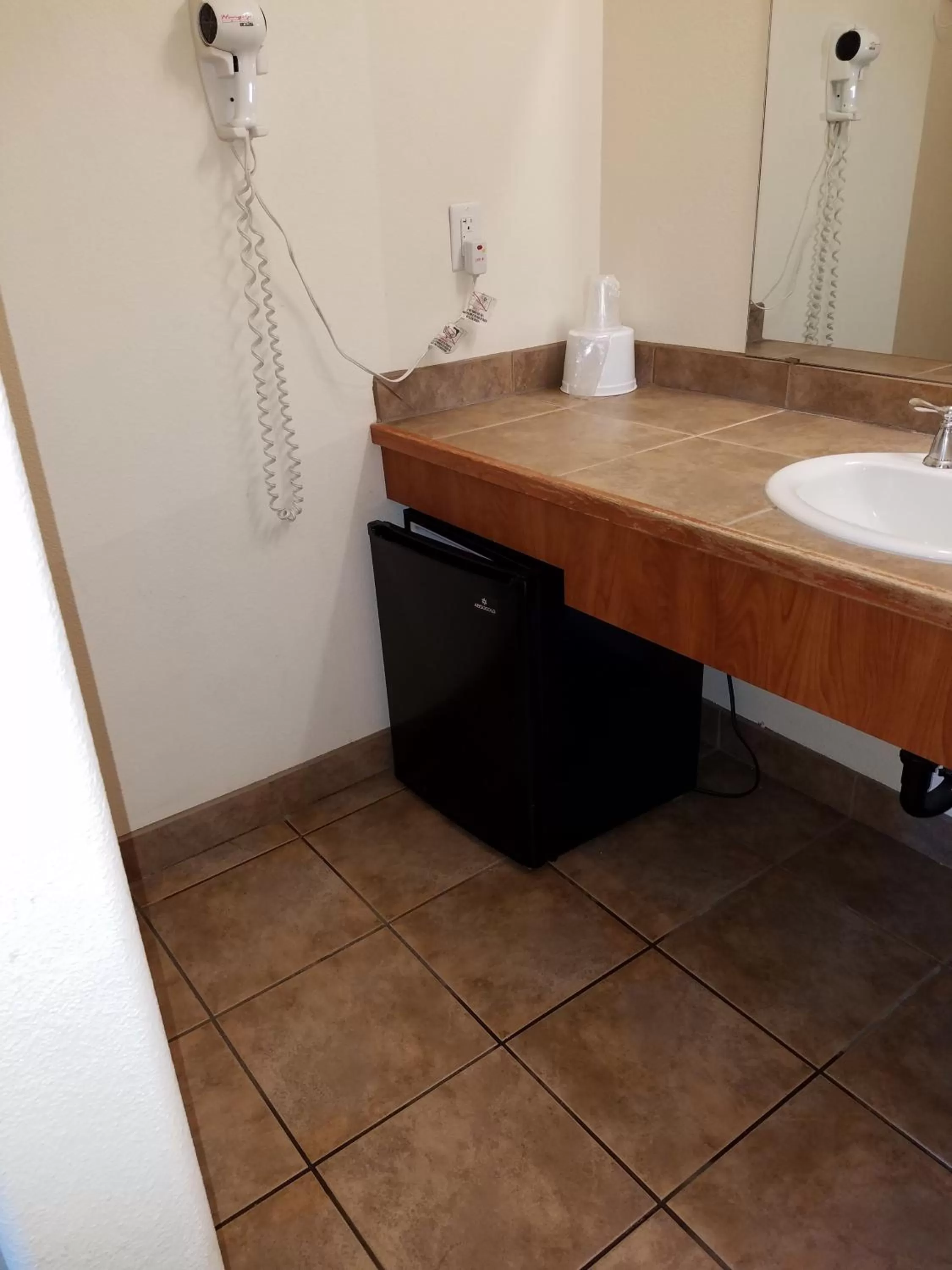 Toilet in Premier Inns Tolleson