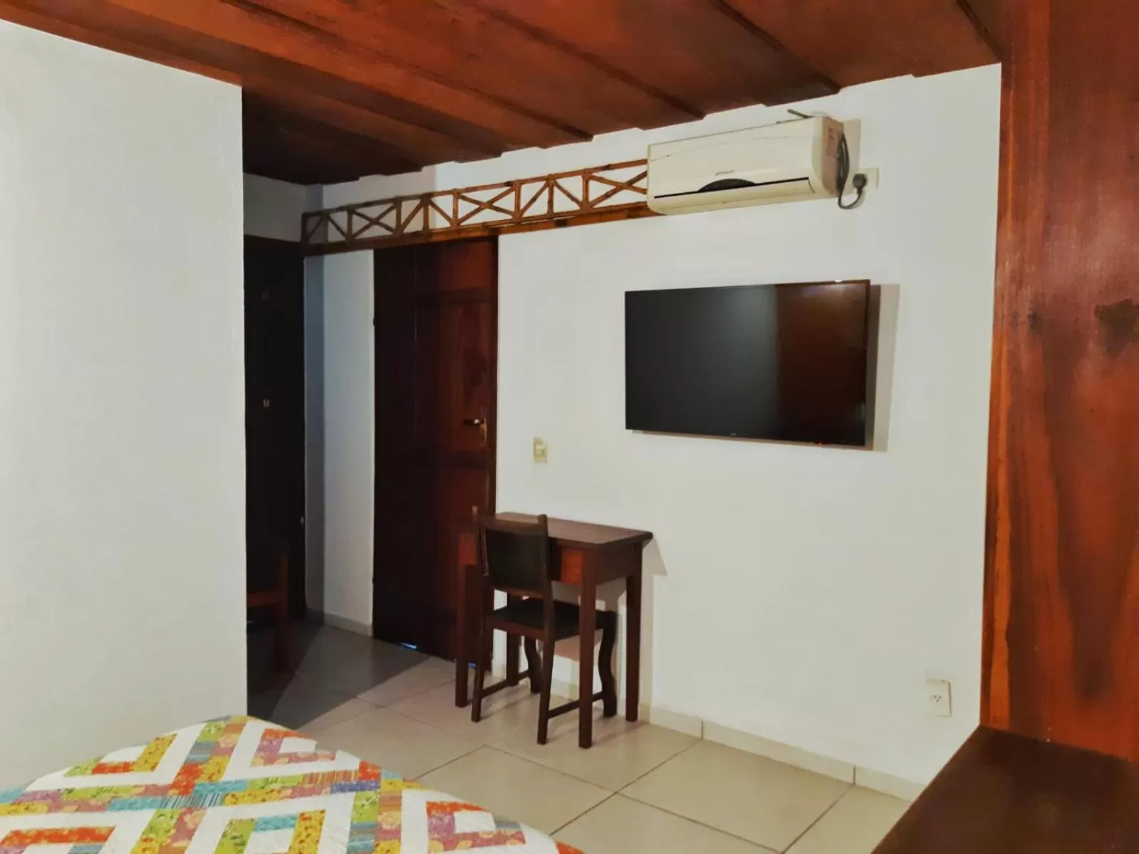 TV/Entertainment Center in Pousada Solar D Alcina