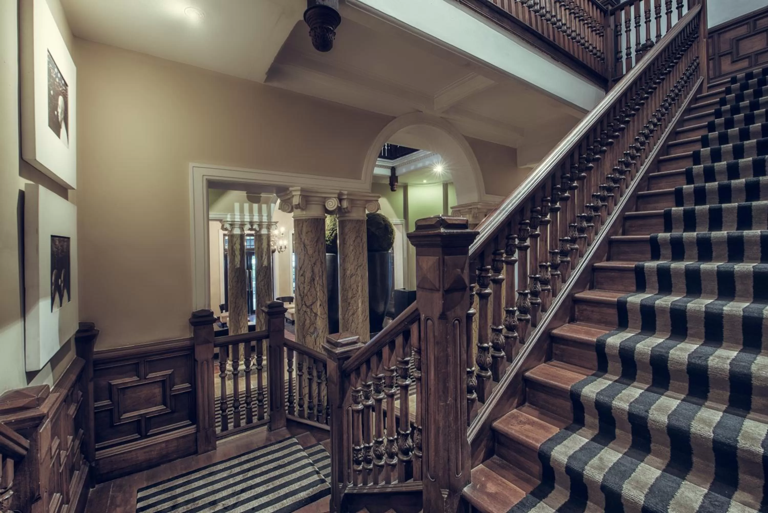 Day in Paradise Road Tintagel Colombo