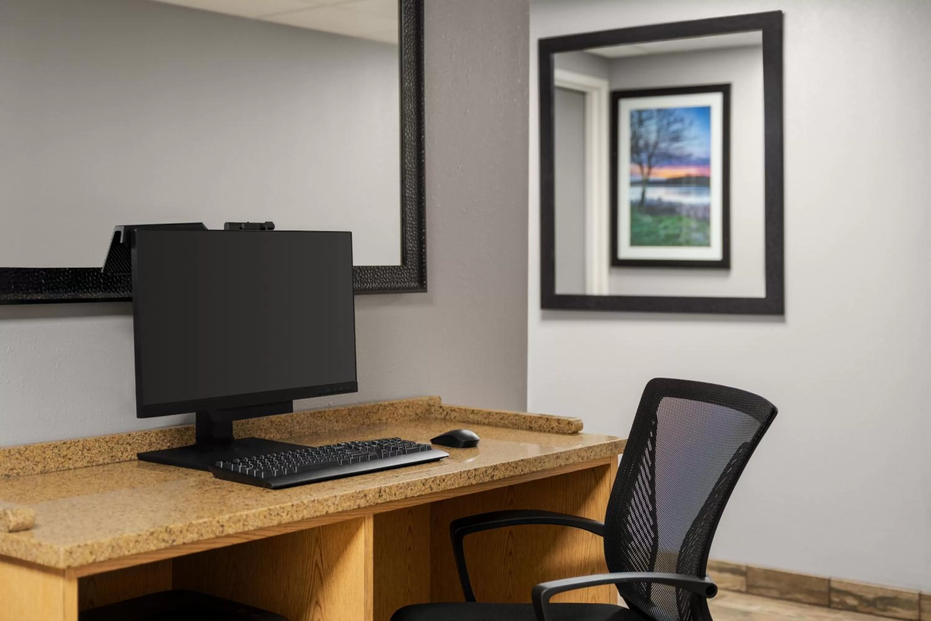 Business facilities in La Quinta by Wyndham Chicago Tinley Park