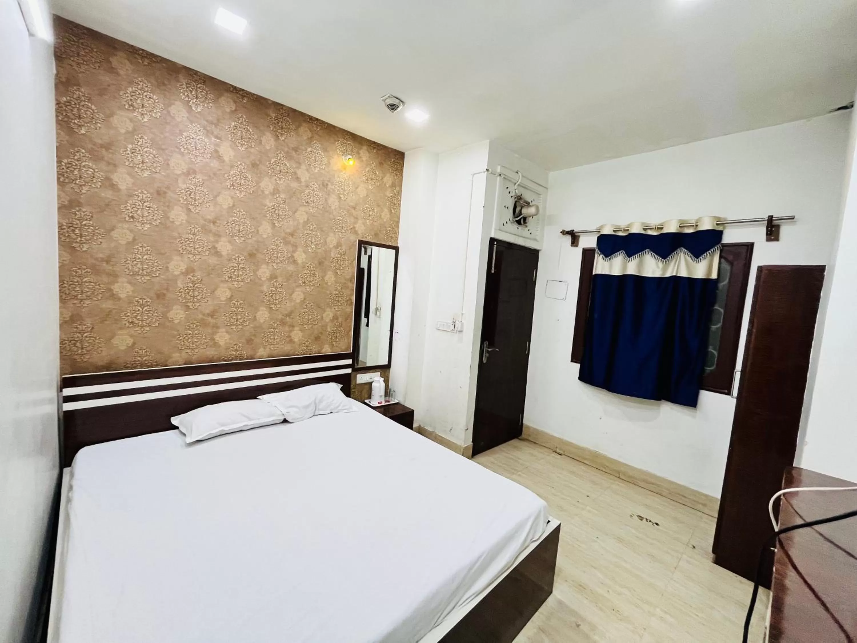 Bed in Hotel Airlines