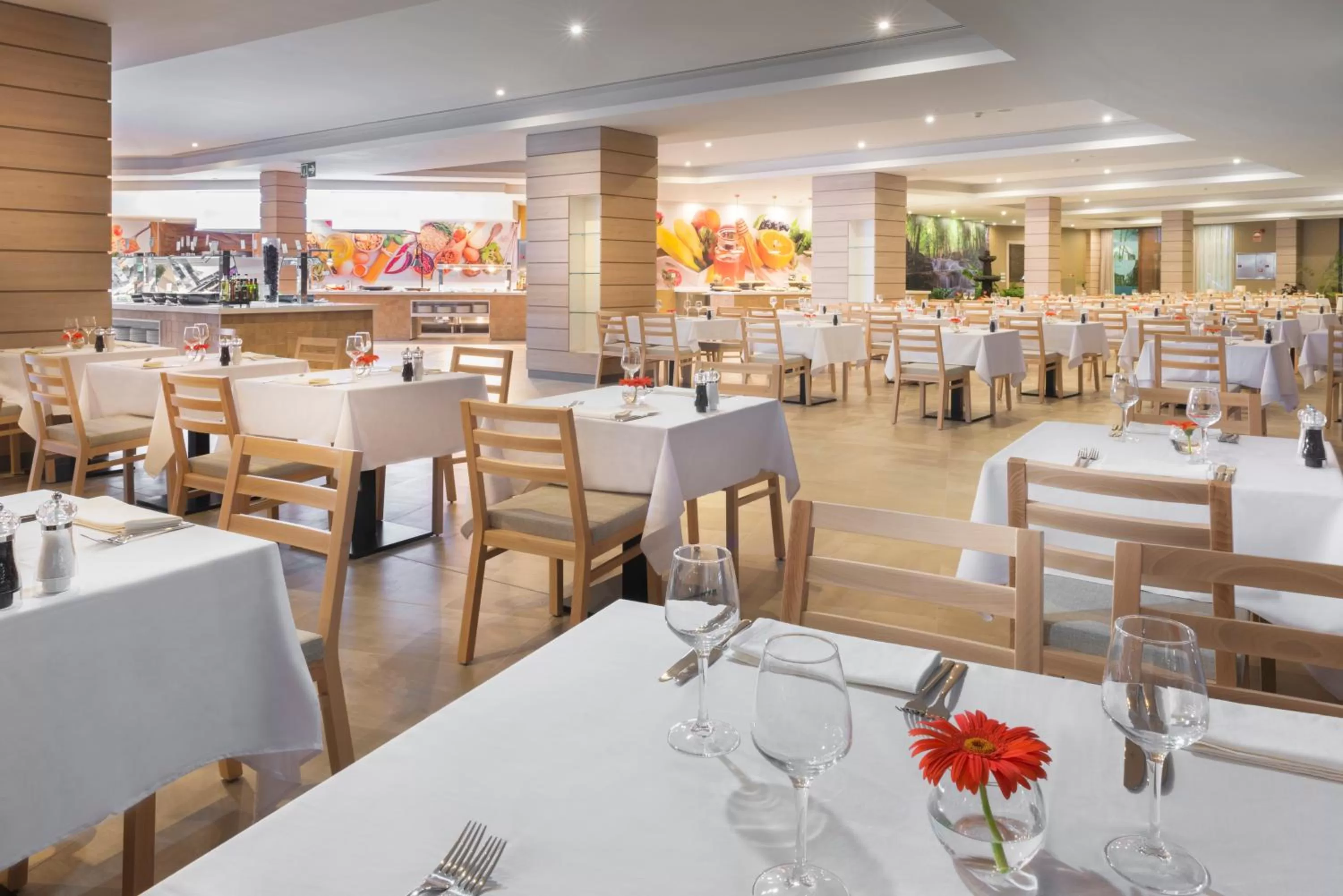 Restaurant/places to eat in Elba Lanzarote Royal Village Resort