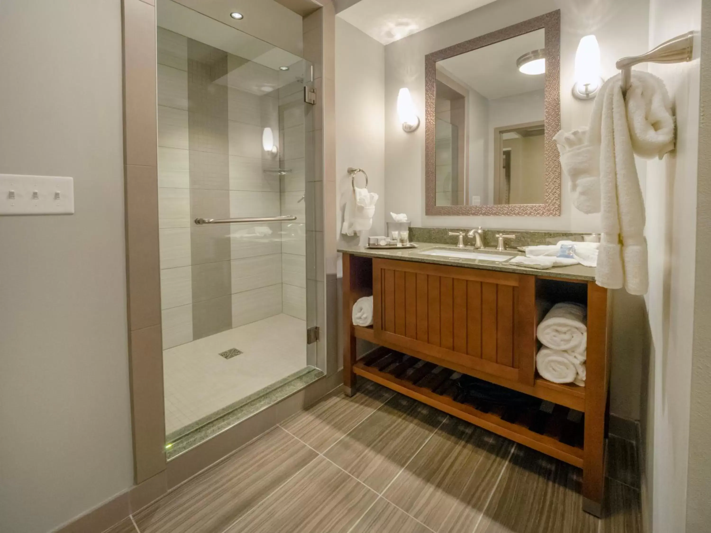 Standard King Room in Chautauqua Harbor Hotel - Jamestown Standard King Room in Chautauqua Harbor Hotel - Jamestown