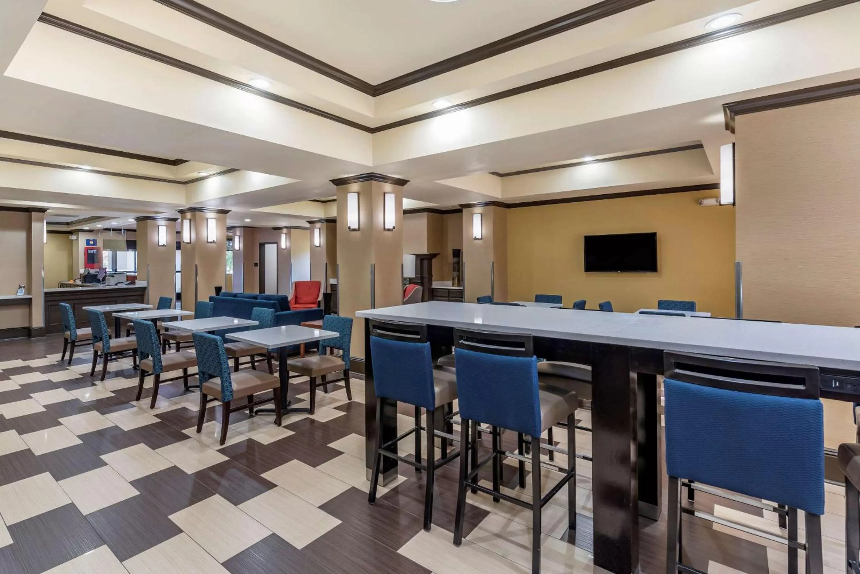 Restaurant/places to eat in Comfort Inn & Suites El Dorado