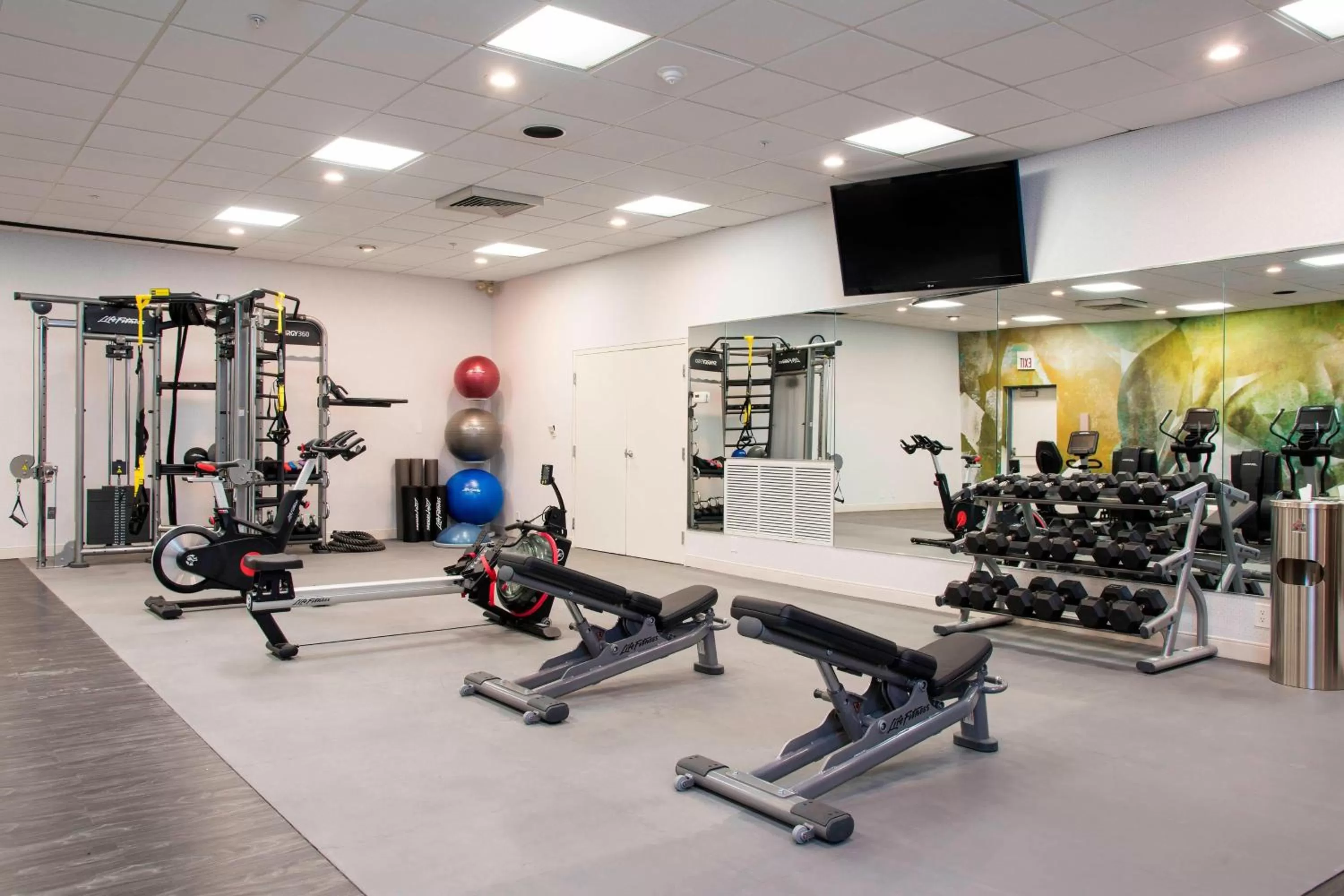 Fitness centre/facilities in Delta Hotels by Marriott Grand Rapids Airport