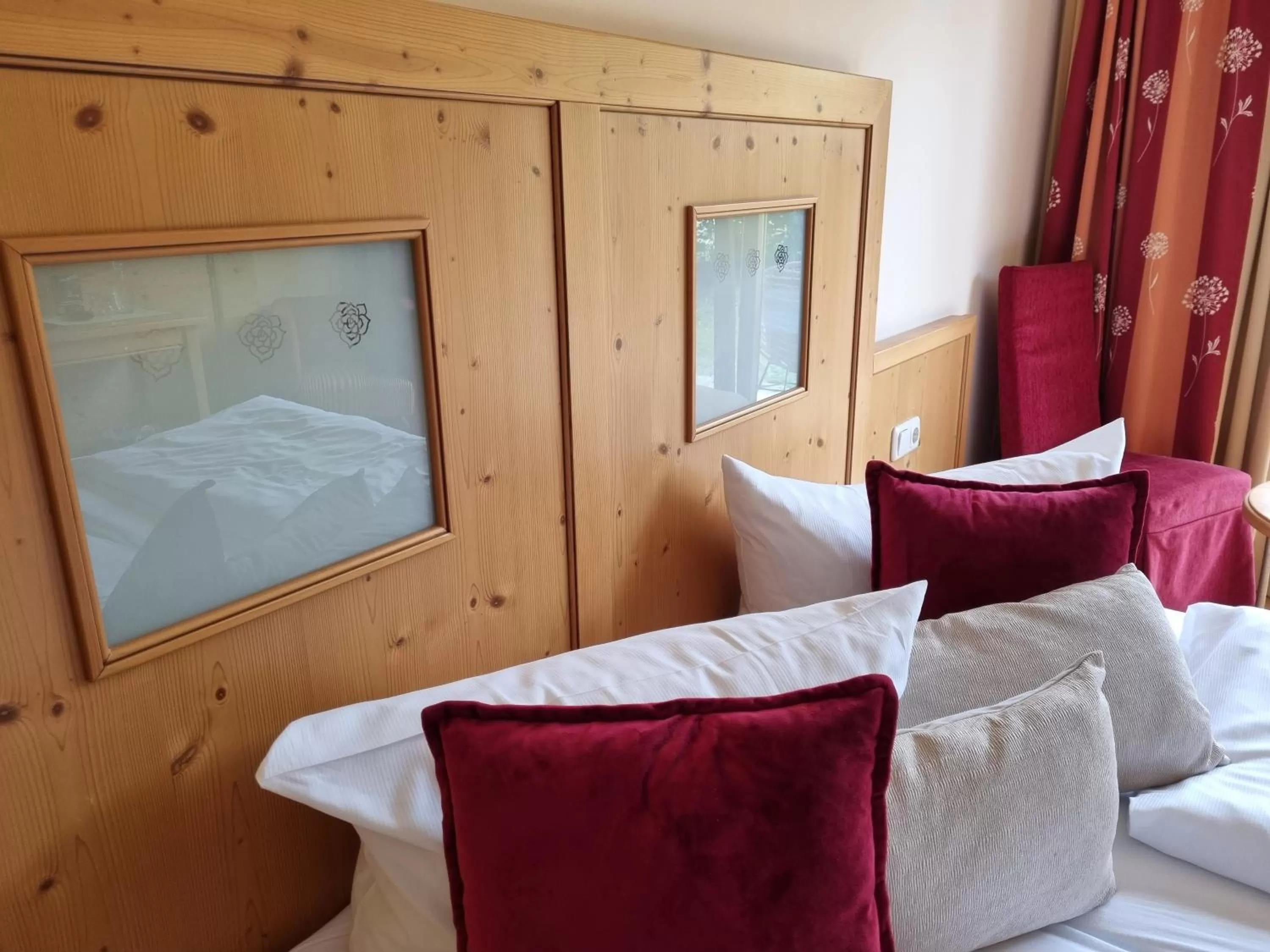 Bed in Landhaus Talblick- Boutique Hotel Bed and Breakfast