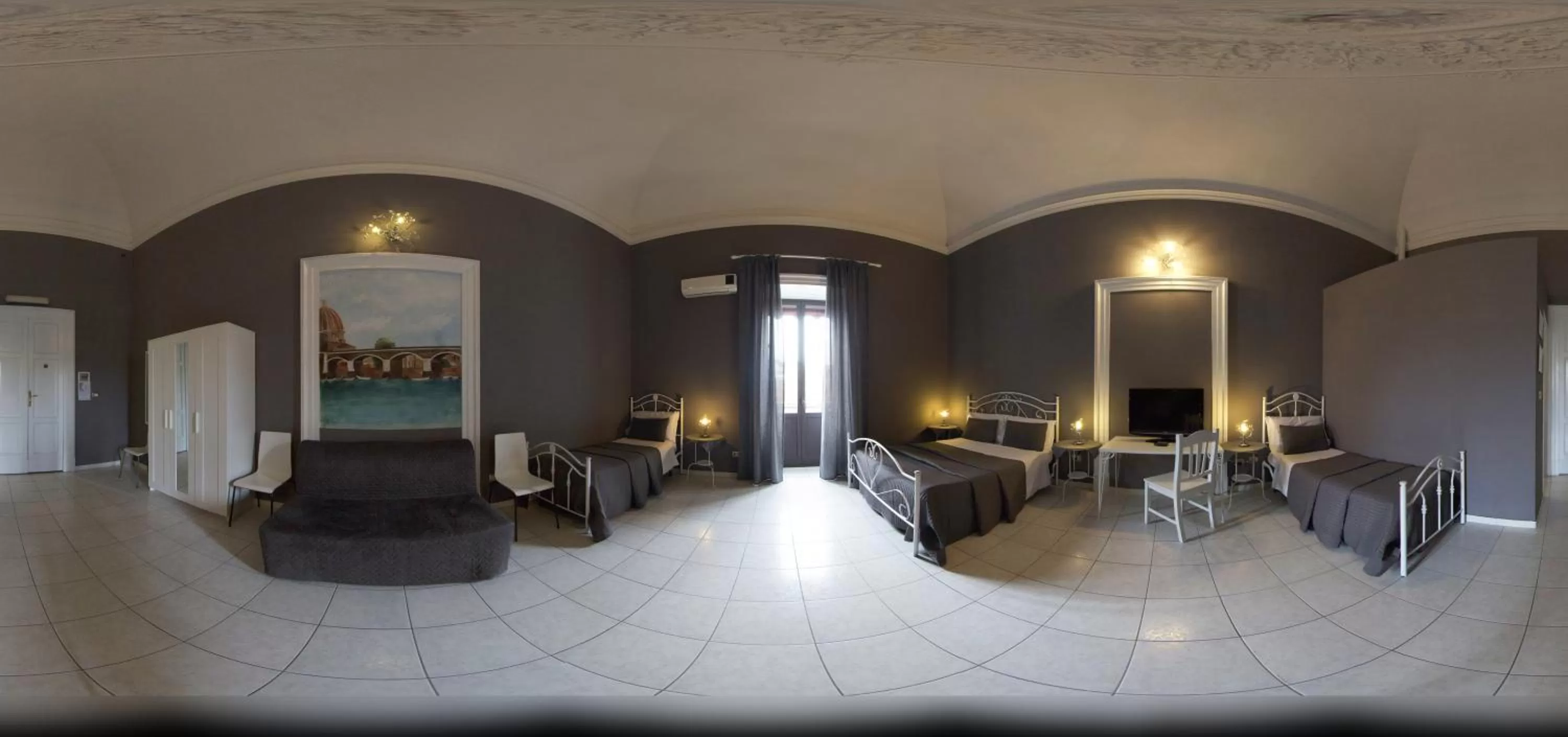 TV and multimedia in Hotel Biscari