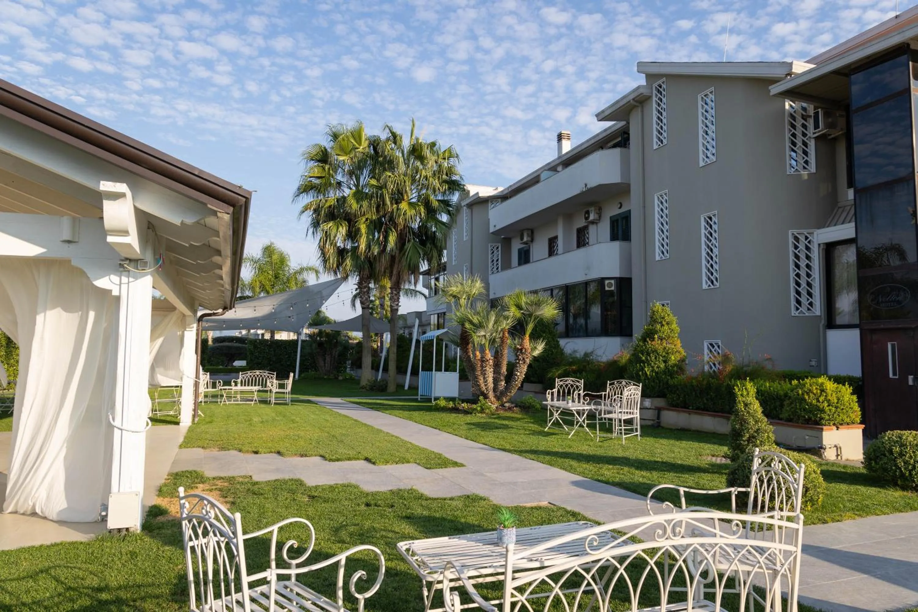 Property building in Hotel Nelton