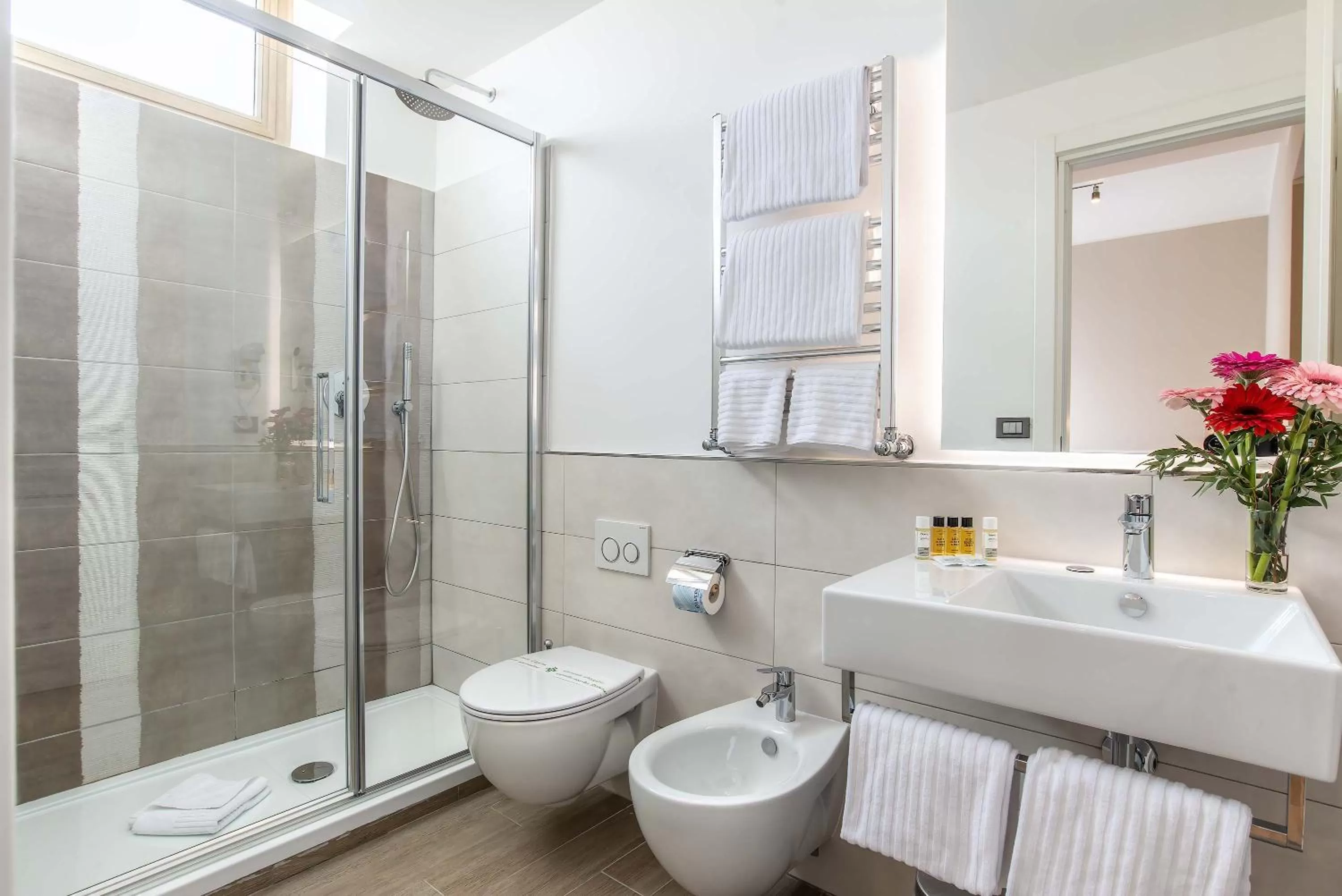 Shower in Fragrance Hotel St. Peter