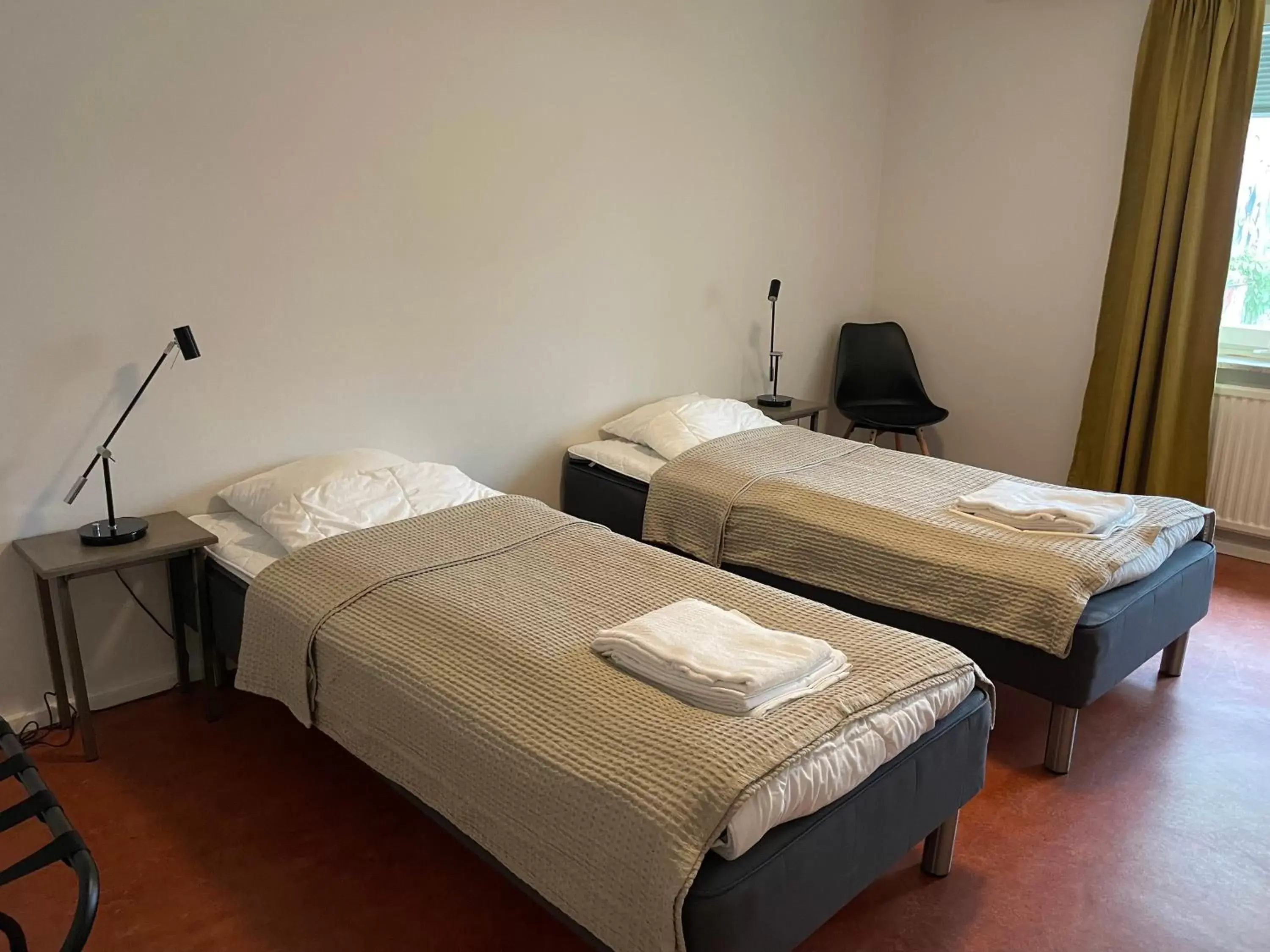 Twin Room with Shared Bathroom in HOTEL N Hostel Malmö City Twin Room with Shared Bathroom in HOTEL N Hostel Malmö City