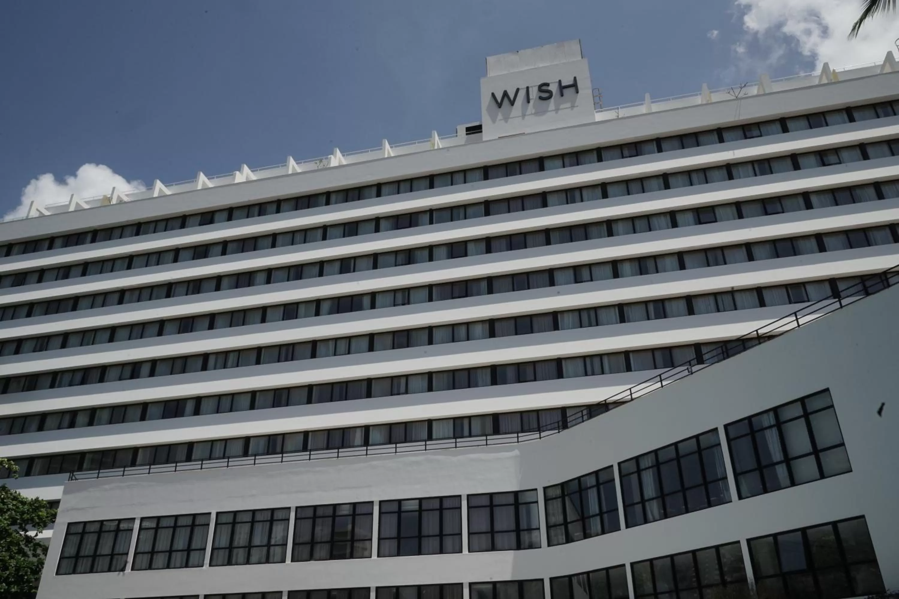 Property building in Hotel da Bahia by Wish