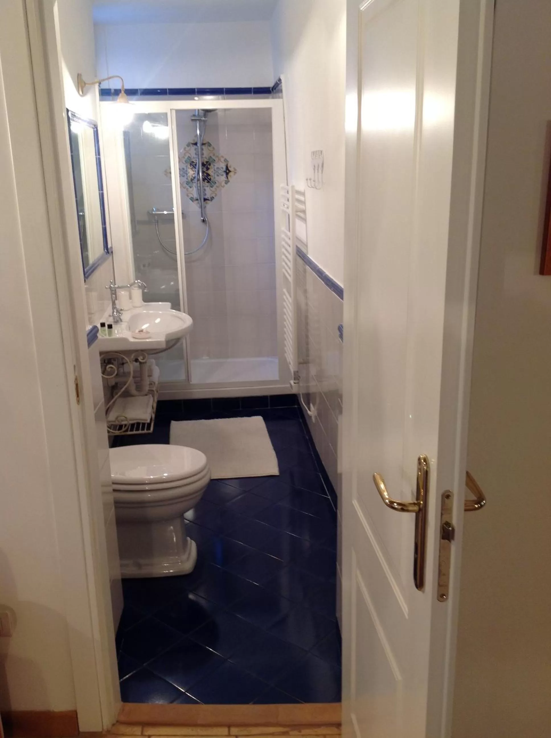 Bathroom in B&B Michelangeli - Private parking