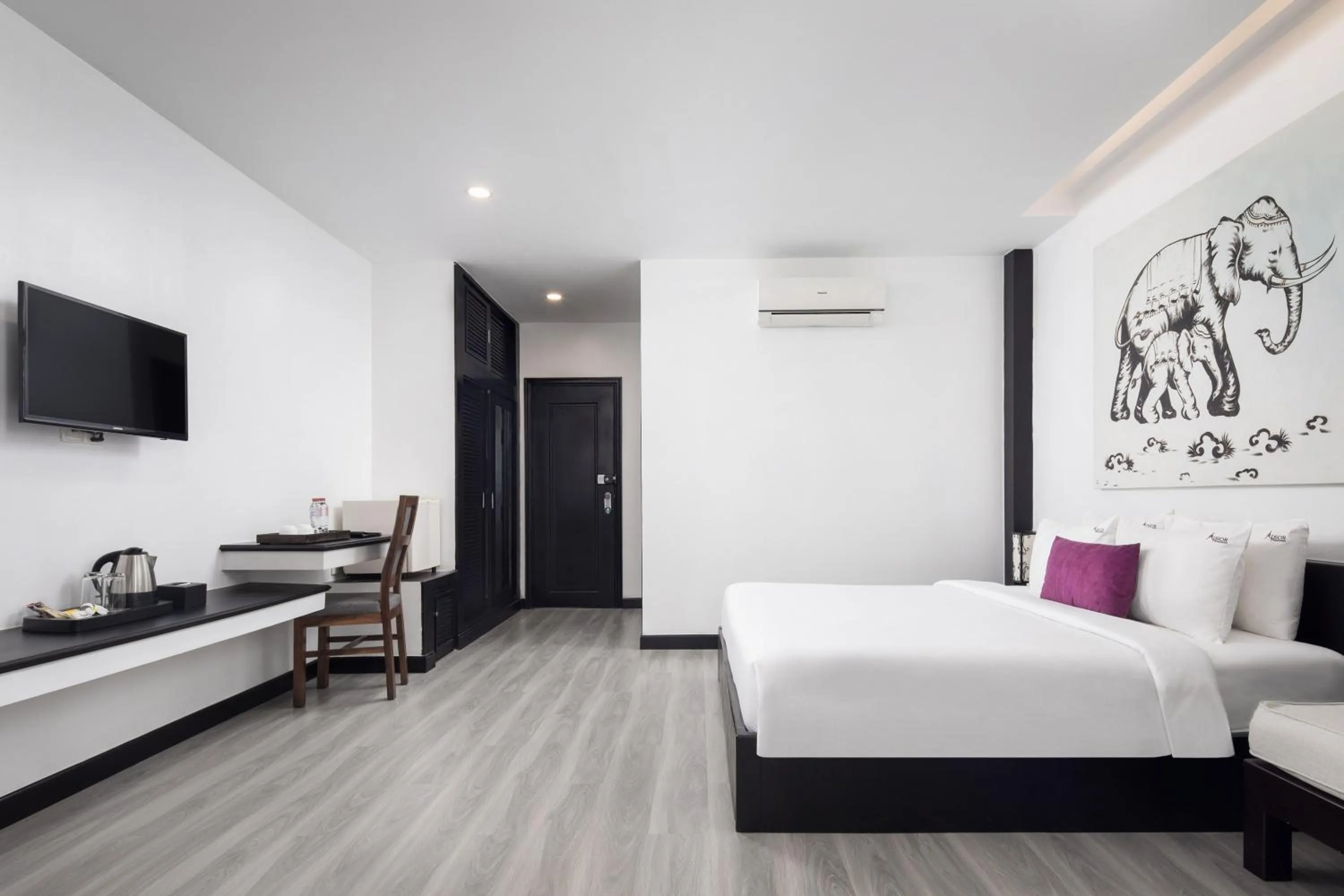 Bedroom, Bed in Apsor Palace Hotel