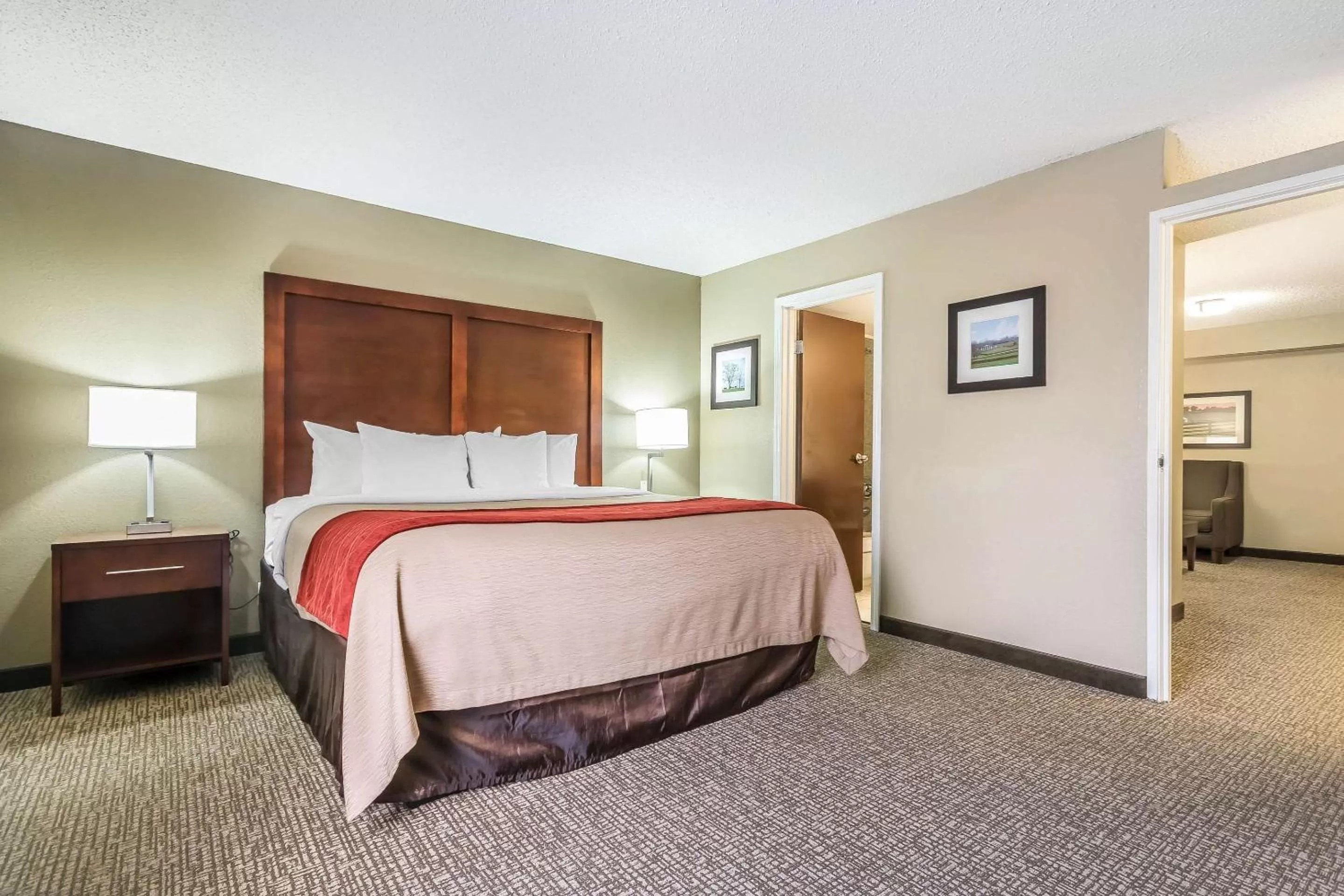 Photo of the whole room, Bed in Comfort Inn & Suites Lexington - Hamburg I-75