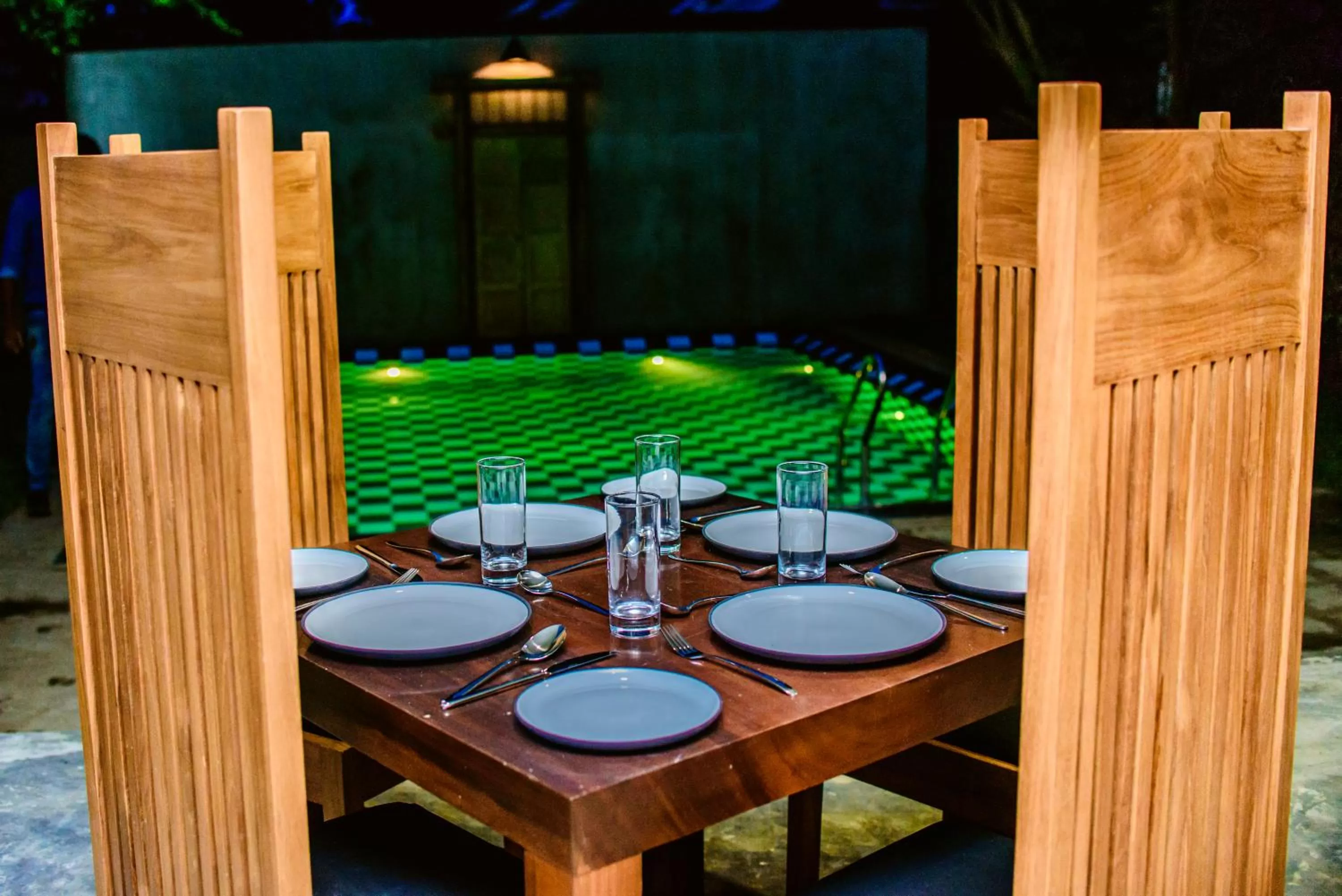 Dining area in Thambu Illam